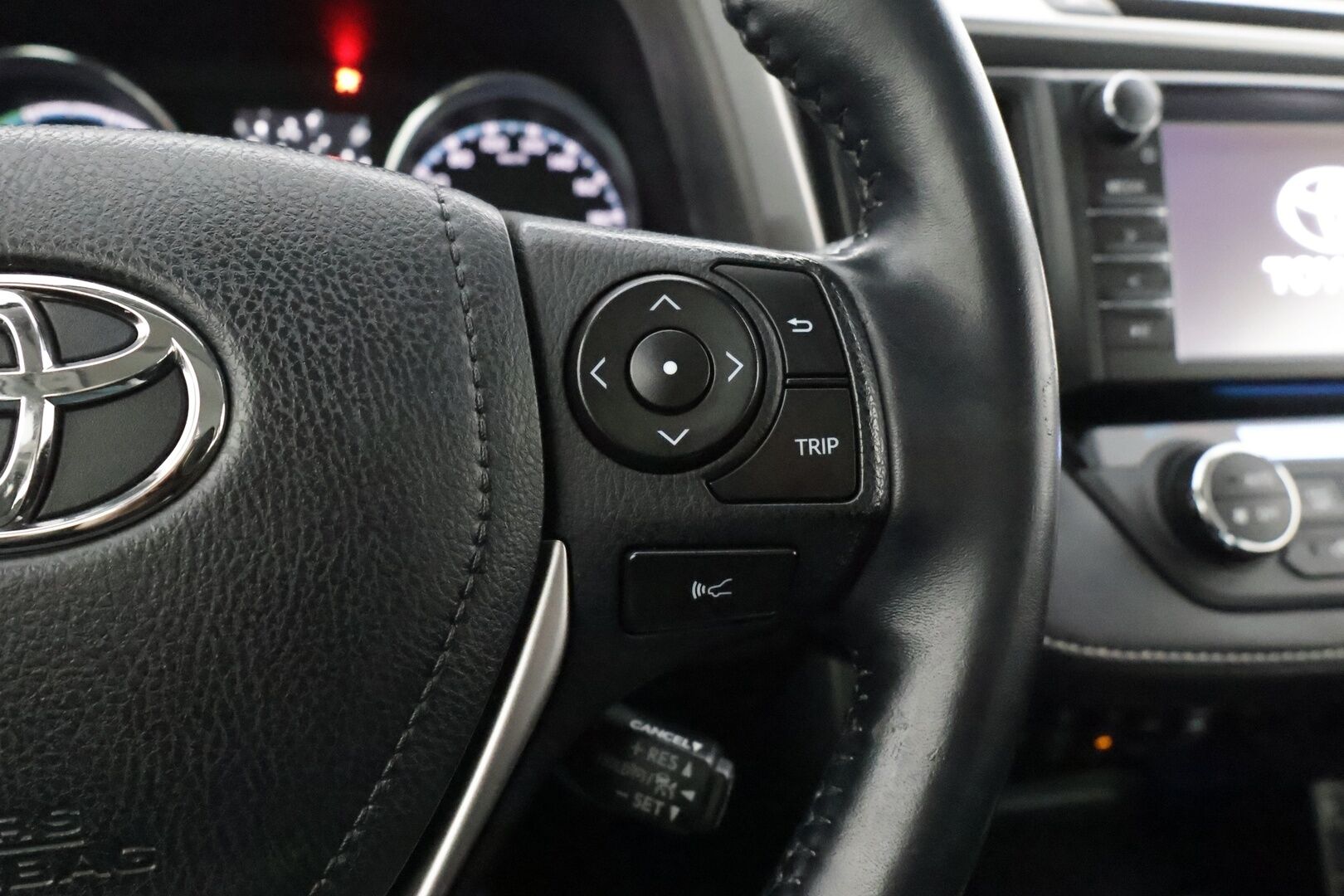 Toyota RAV4 2017 2,5 Hybrid FWD Hybrid Edition - | Suomi-Auto | Adapt.vakkari | Navi | P-kamera | KeyLessGo | Koukku |  LED | Ratinlämmitin | 