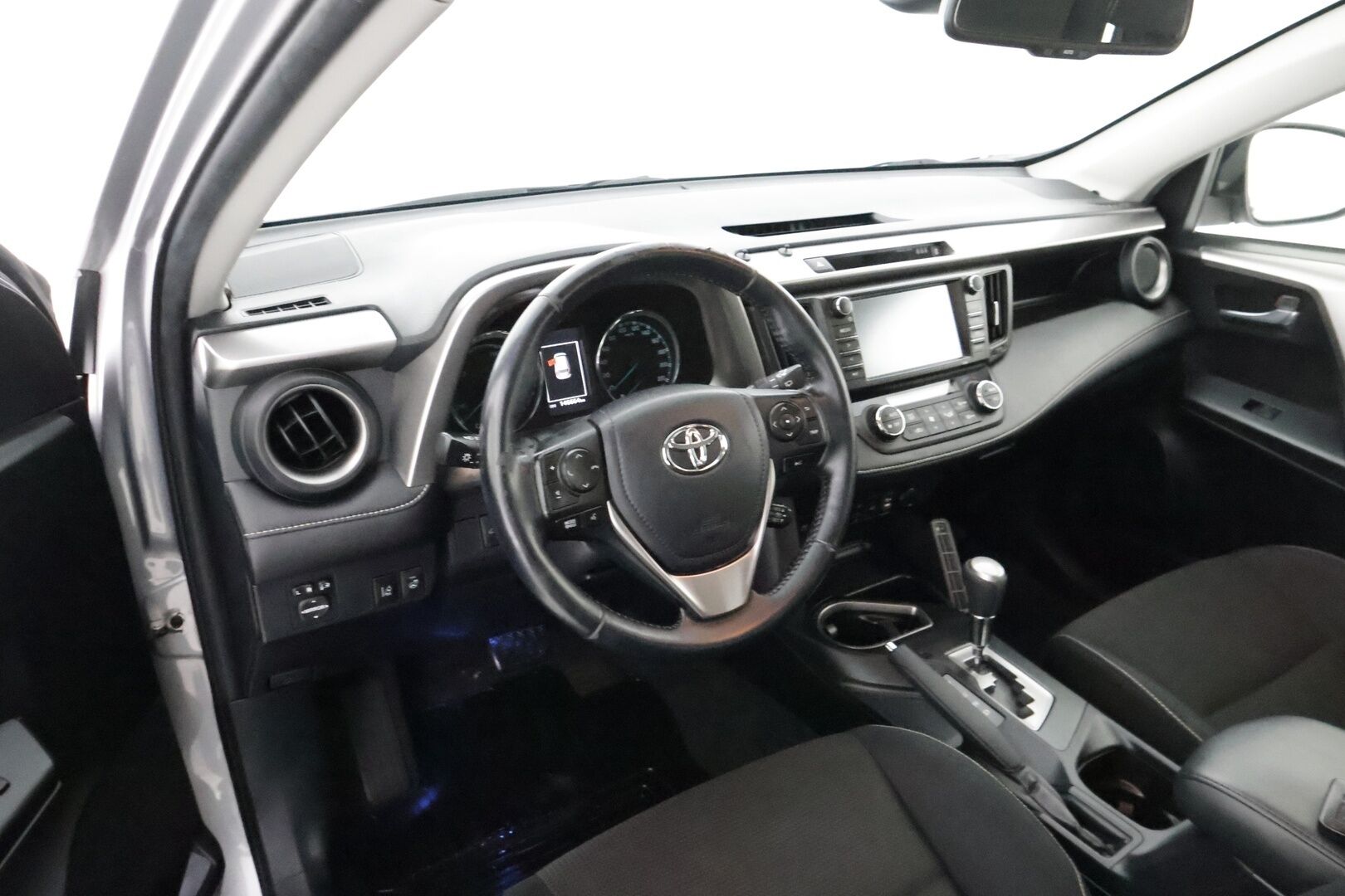 Toyota RAV4 2017 2,5 Hybrid FWD Hybrid Edition - | Suomi-Auto | Adapt.vakkari | Navi | P-kamera | KeyLessGo | Koukku |  LED | Ratinlämmitin | 