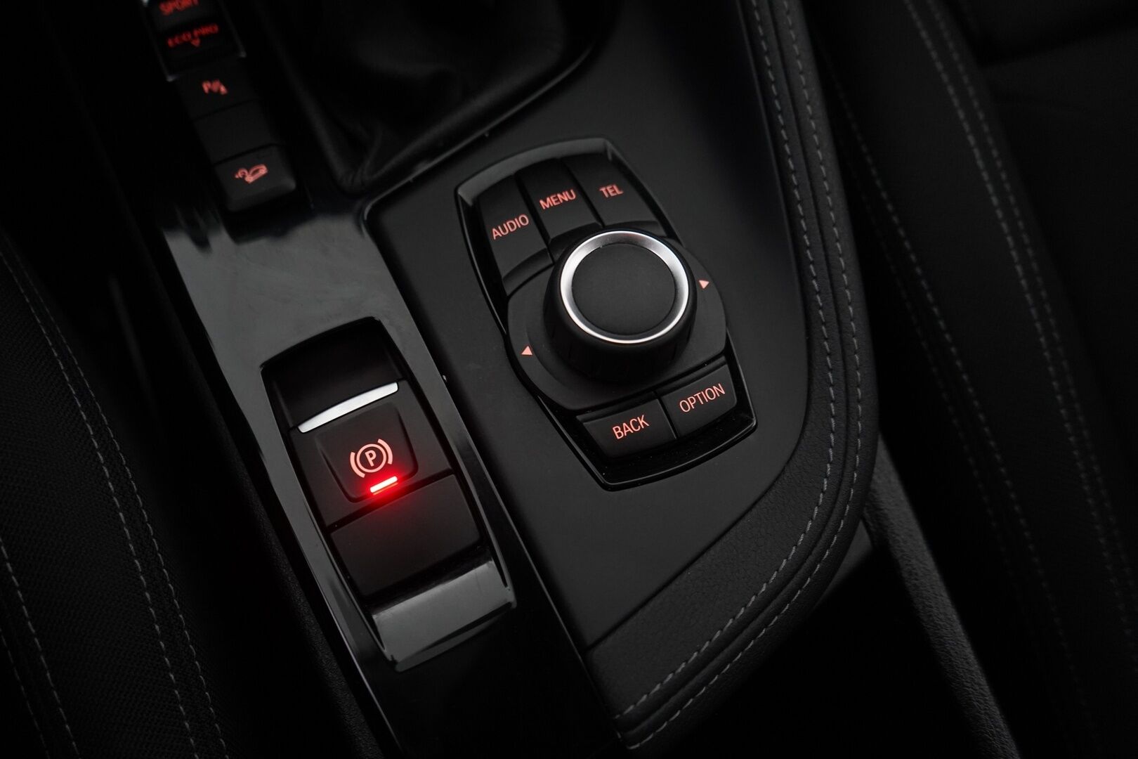 BMW X1 2016 F48 xDrive18d A Edition Sport *Sport-penkit / Lohko+sisä / Kamera / Koukku / Tutkat / Bluetooth* - Suomi-auto / Juuri Katsastettu / Kahdet Vanteet / Fiksut huollot