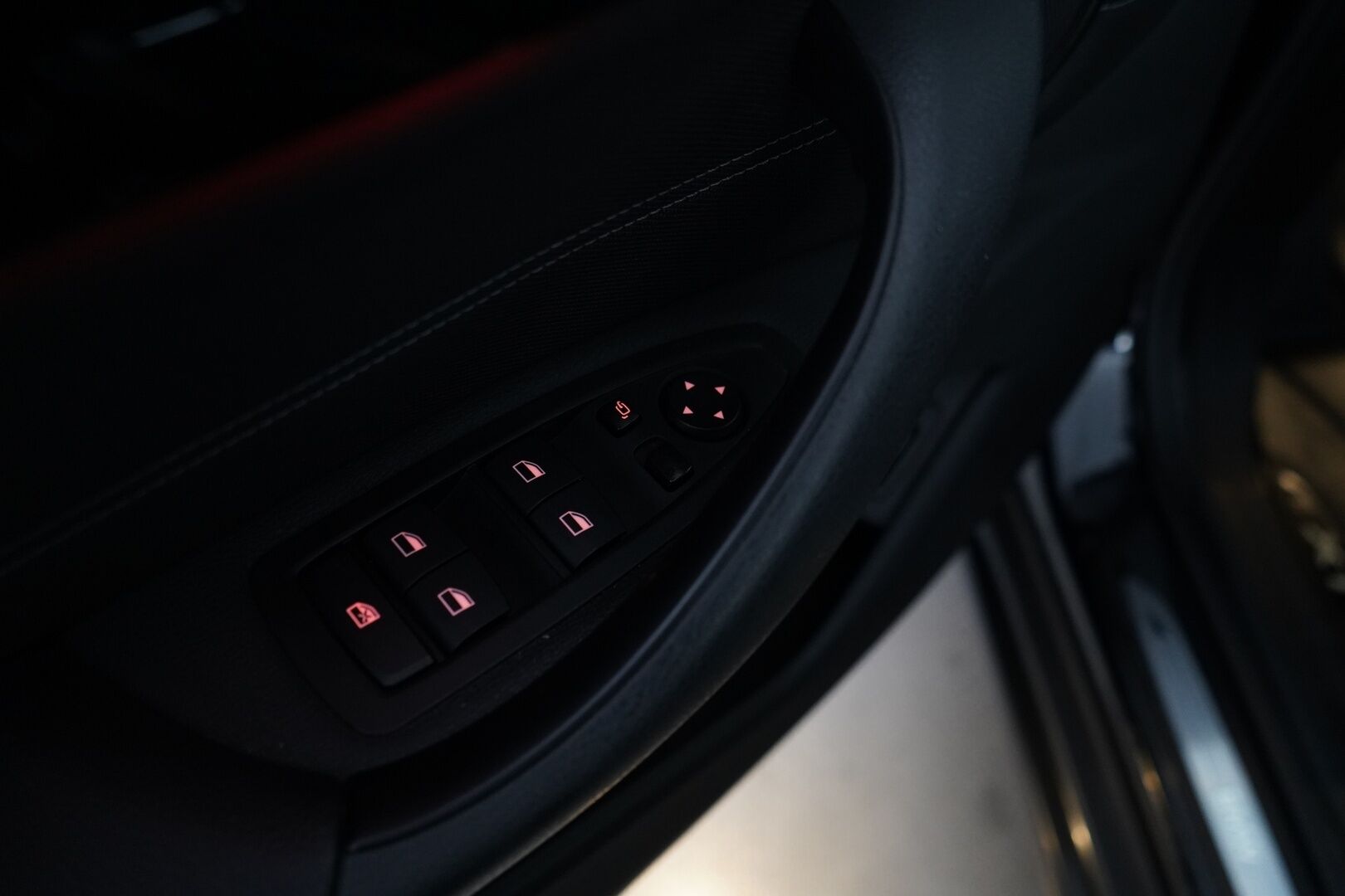 BMW X1 2017 F48 xDrive18d A Edition Sport *Sport-penkit / Lohko+sisä / Kamera / Koukku / Tutkat / Bluetooth* - Suomi-auto / Juuri Katsastettu / Kahdet Vanteet / Fiksut huollot