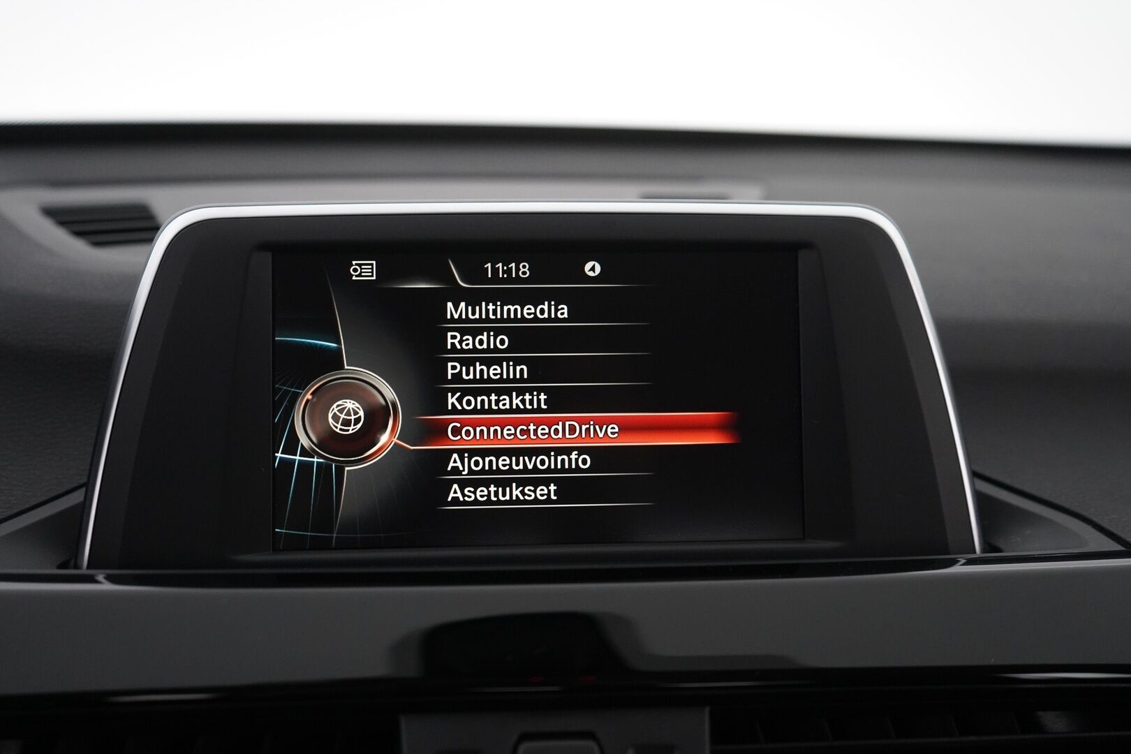 BMW X1 2016 F48 xDrive18d A Edition Sport *Sport-penkit / Lohko+sisä / Kamera / Koukku / Tutkat / Bluetooth* - Suomi-auto / Juuri Katsastettu / Kahdet Vanteet / Fiksut huollot