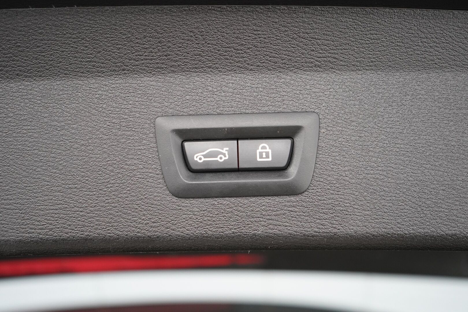 BMW X1 2016 F48 xDrive18d A Edition Sport *Sport-penkit / Lohko+sisä / Kamera / Koukku / Tutkat / Bluetooth* - Suomi-auto / Juuri Katsastettu / Kahdet Vanteet / Fiksut huollot