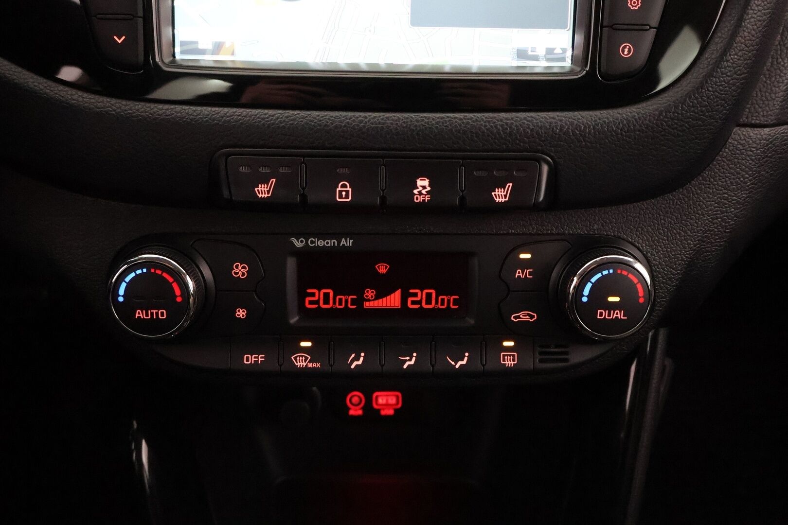 Kia cee'd 2017 1,6 CRDi ISG 136hv EX SW DCT A/T Ecodynamics - Suomiauto / P.Kamera / Lohko&Sisäp. / Vetokoukku / Vakkari / Ratinlämmitin / Navi