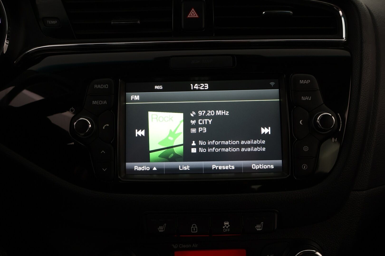 Kia cee'd 2017 1,6 CRDi ISG 136hv EX SW DCT A/T Ecodynamics - Suomiauto / P.Kamera / Lohko&Sisäp. / Vetokoukku / Vakkari / Ratinlämmitin / Navi