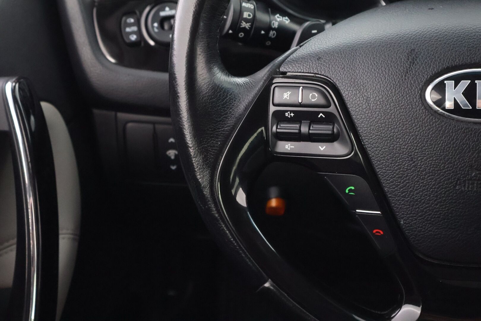 Kia cee'd 2017 1,6 CRDi ISG 136hv EX SW DCT A/T Ecodynamics - Suomiauto / P.Kamera / Lohko&Sisäp. / Vetokoukku / Vakkari / Ratinlämmitin / Navi