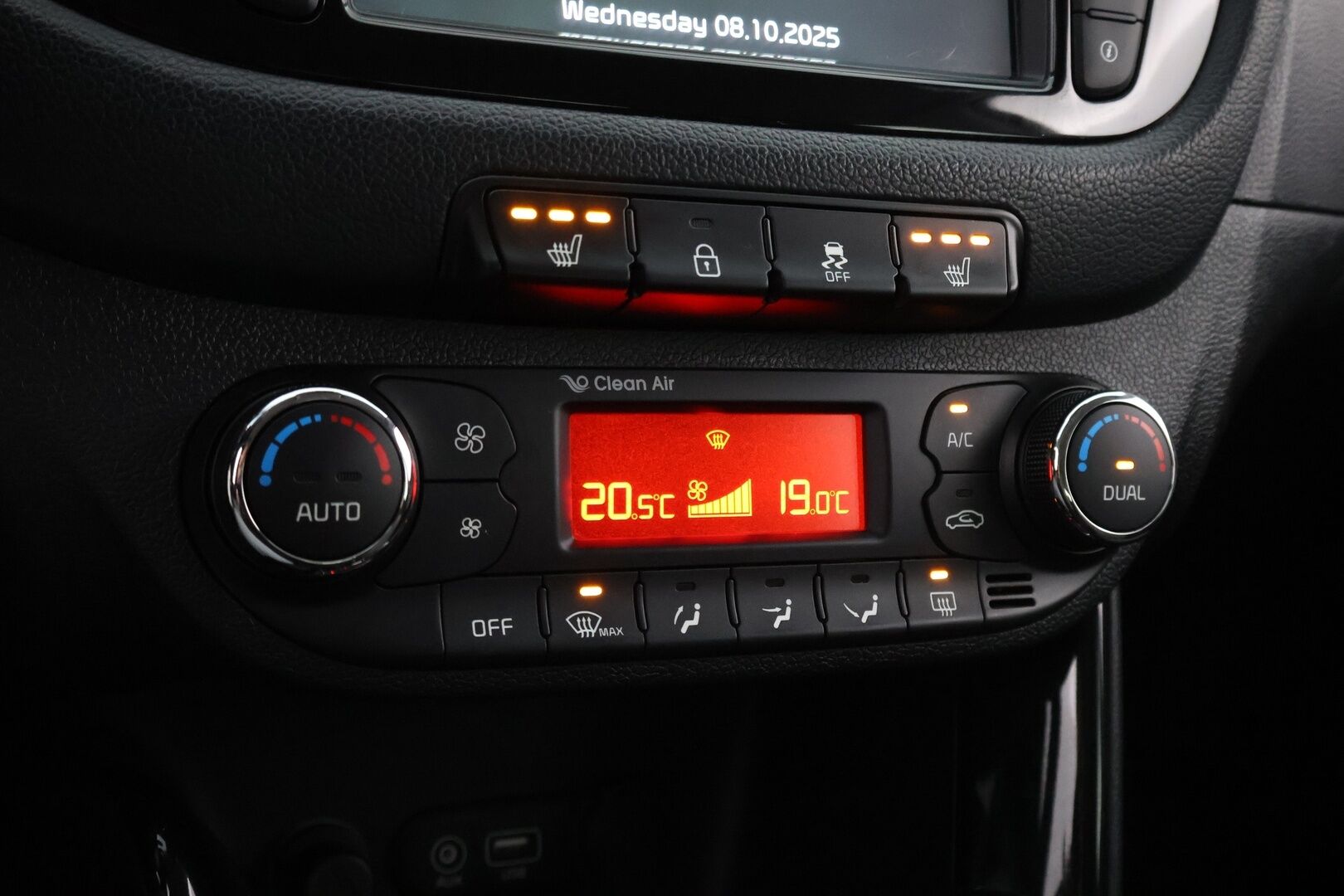 Kia cee'd 2017 1,6 CRDi ISG 136hv EX SW DCT A/T Ecodynamics - Suomiauto / P.Kamera / Lohko&Sisäp. / Vetokoukku / Vakkari / Ratinlämmitin / Navi
