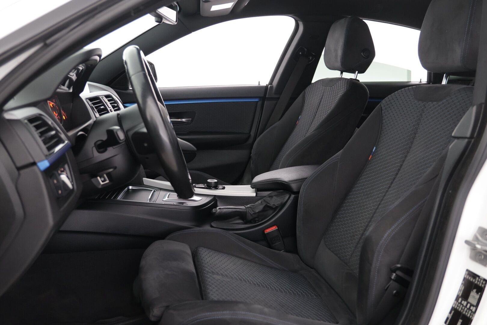 BMW 440 2017 F36 Gran Coupe 440i A xDrive M Sport Edition Business - | HIFI | Sport Alcantara istuimet, kuljettajan istuin muistilla | Carplay |  Tutkat eteen ja taakse | Vetokoukku |