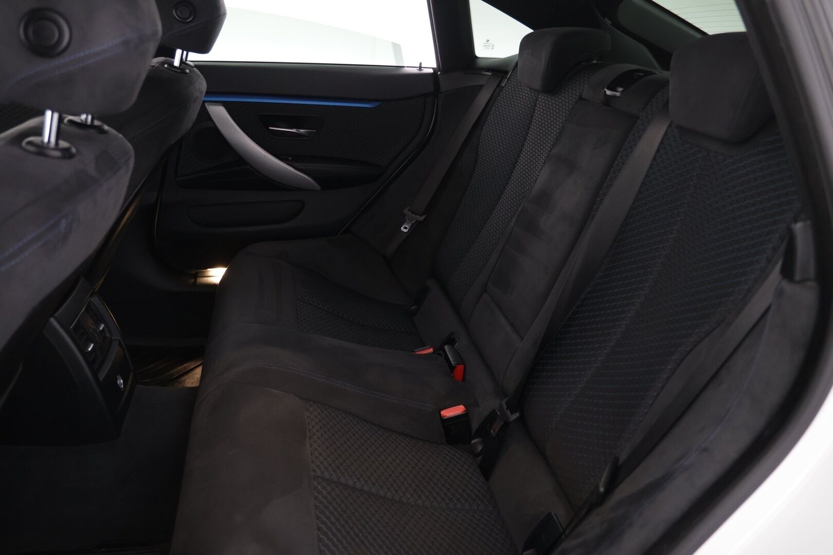 BMW 440 2017 F36 Gran Coupe 440i A xDrive M Sport Edition Business - | HIFI | Sport Alcantara istuimet, kuljettajan istuin muistilla | Carplay |  Tutkat eteen ja taakse | Vetokoukku |