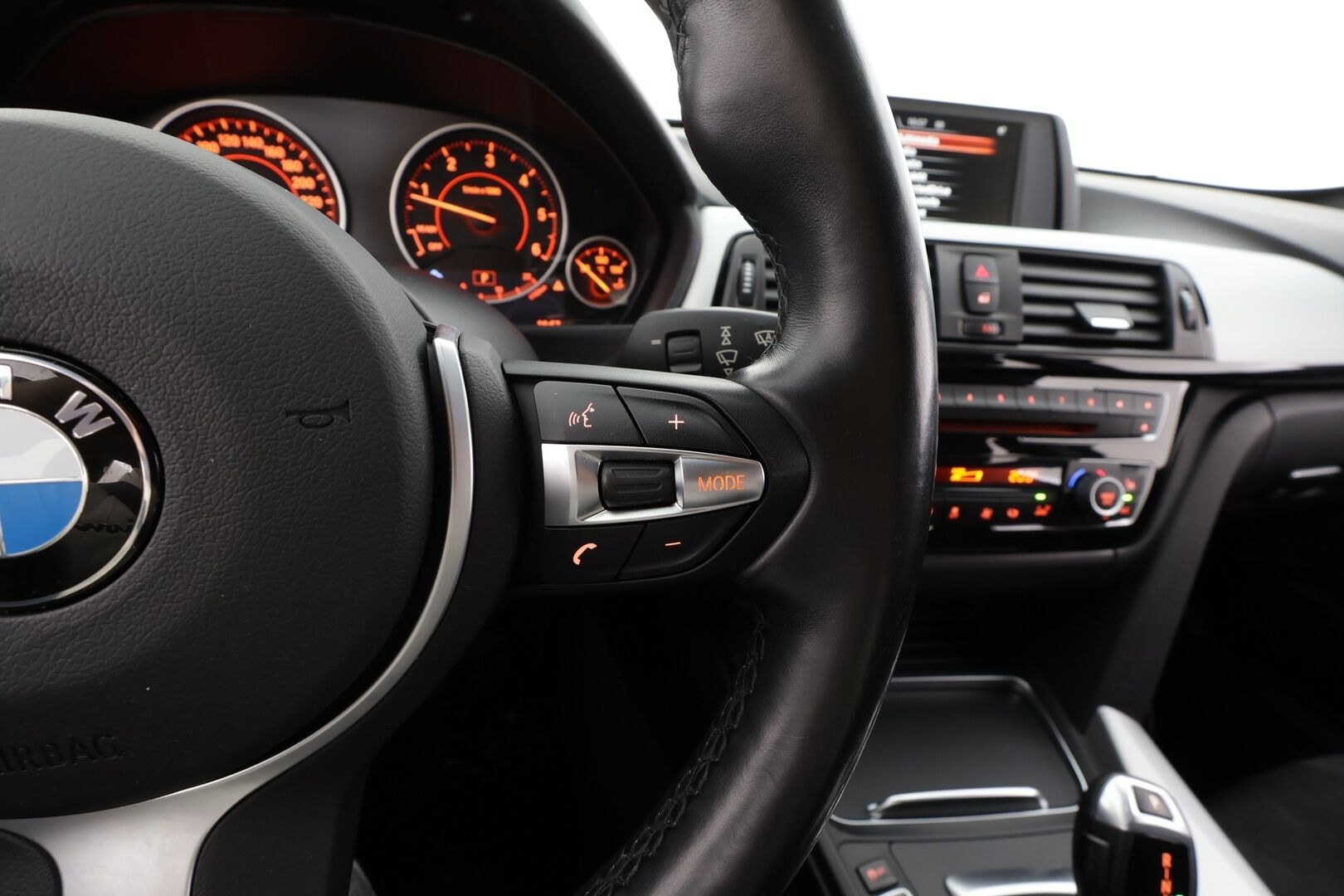 BMW 320 Gran Turismo 2017 F34 Gran Turismo 320d A Business M Sport Edition* Koukku / P.tutkat /  Sporttipenkit / Vakkari* - 2x renkaat alumiini vanteilla - HULLU BLACKWEEK KORKOTARJOUS 2,49%