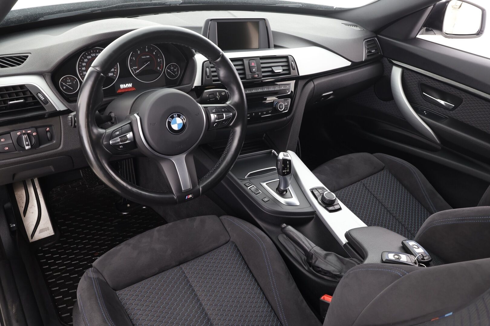 BMW 320 Gran Turismo 2017 F34 Gran Turismo 320d A Business M Sport Edition* Koukku / P.tutkat /  Sporttipenkit / Vakkari* - 2x renkaat alumiini vanteilla - HULLU BLACKWEEK KORKOTARJOUS 2,49%