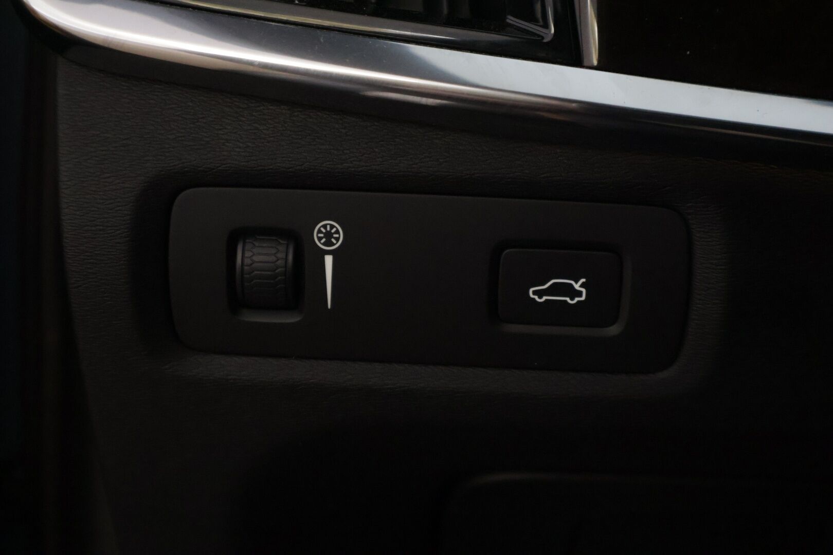 Volvo S90 2017 D4 Business Inscription aut - | Suomi-auto | Ei AdBlueta | Adapt.Vakkari | Webasto | Keylessgo | VOC | Vaaleat nahat muistilla | Navi | Lämmitettävä ratti | Hihna vaihdettu 6/2026 |