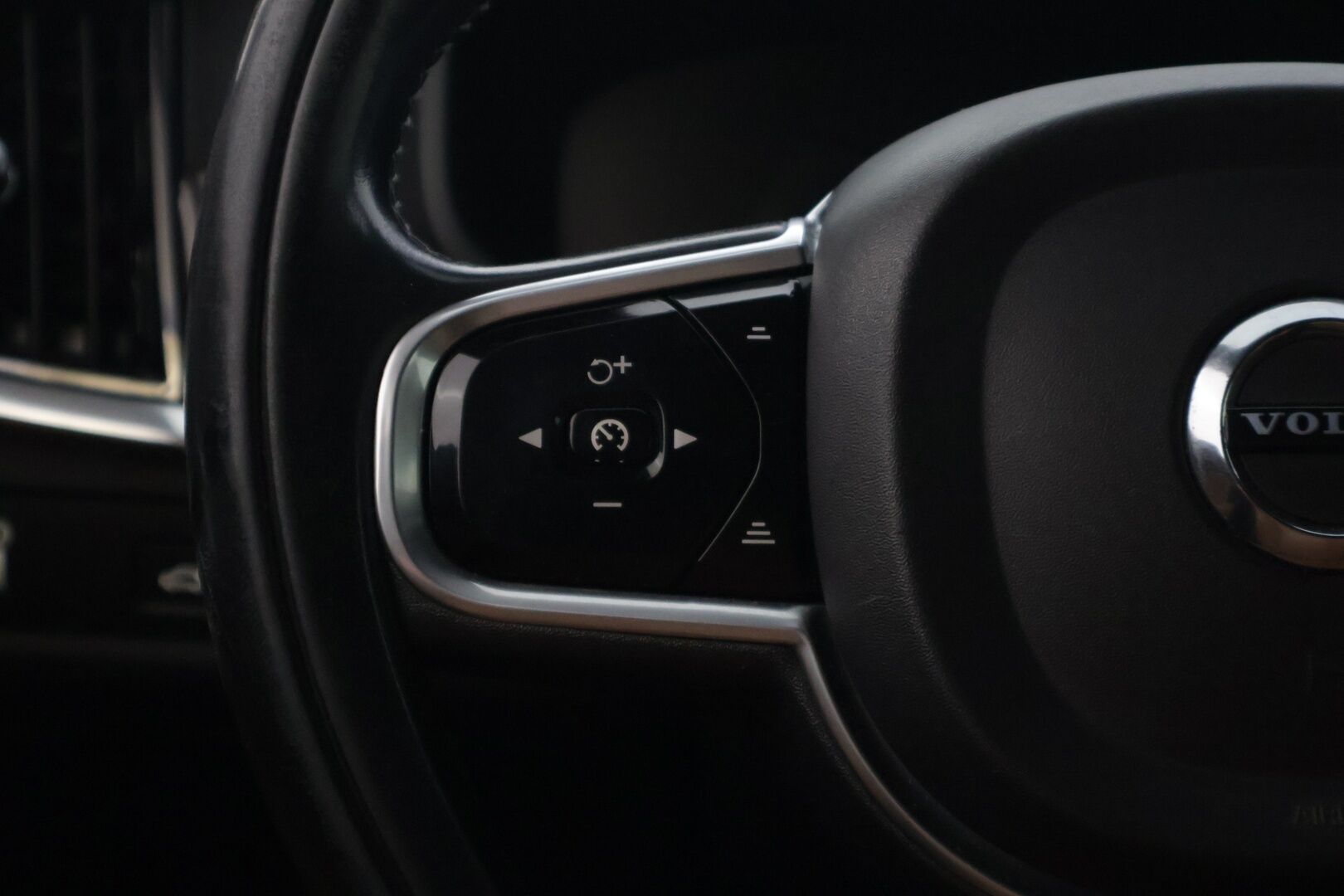 Volvo S90 2017 D4 Business Inscription aut - | Suomi-auto | Ei AdBlueta | Adapt.Vakkari | Webasto | Keylessgo | VOC | Vaaleat nahat muistilla | Navi | Lämmitettävä ratti | Hihna vaihdettu 6/2026 |