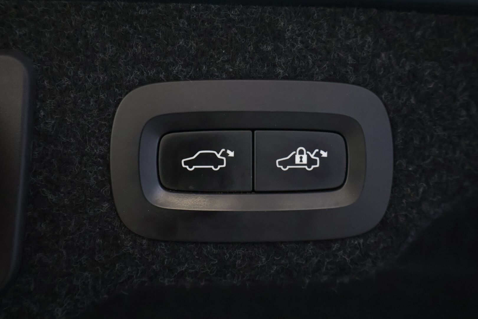 Volvo S90 2017 D4 Business Inscription aut - | Suomi-auto | Ei AdBlueta | Adapt.Vakkari | Webasto | Keylessgo | VOC | Vaaleat nahat muistilla | Navi | Lämmitettävä ratti | Hihna vaihdettu 6/2026 |