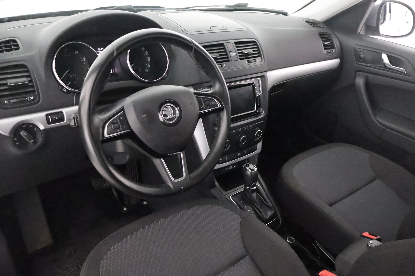 Skoda Yeti 2017 1,4 TSI 150 4x4 Ambition DSG Autom. **Webasto / P.Kamera / Navi / Vakkari / Aut. Ilmastointi / Bluetooth - Suomi-auto / 2x Renkaat
