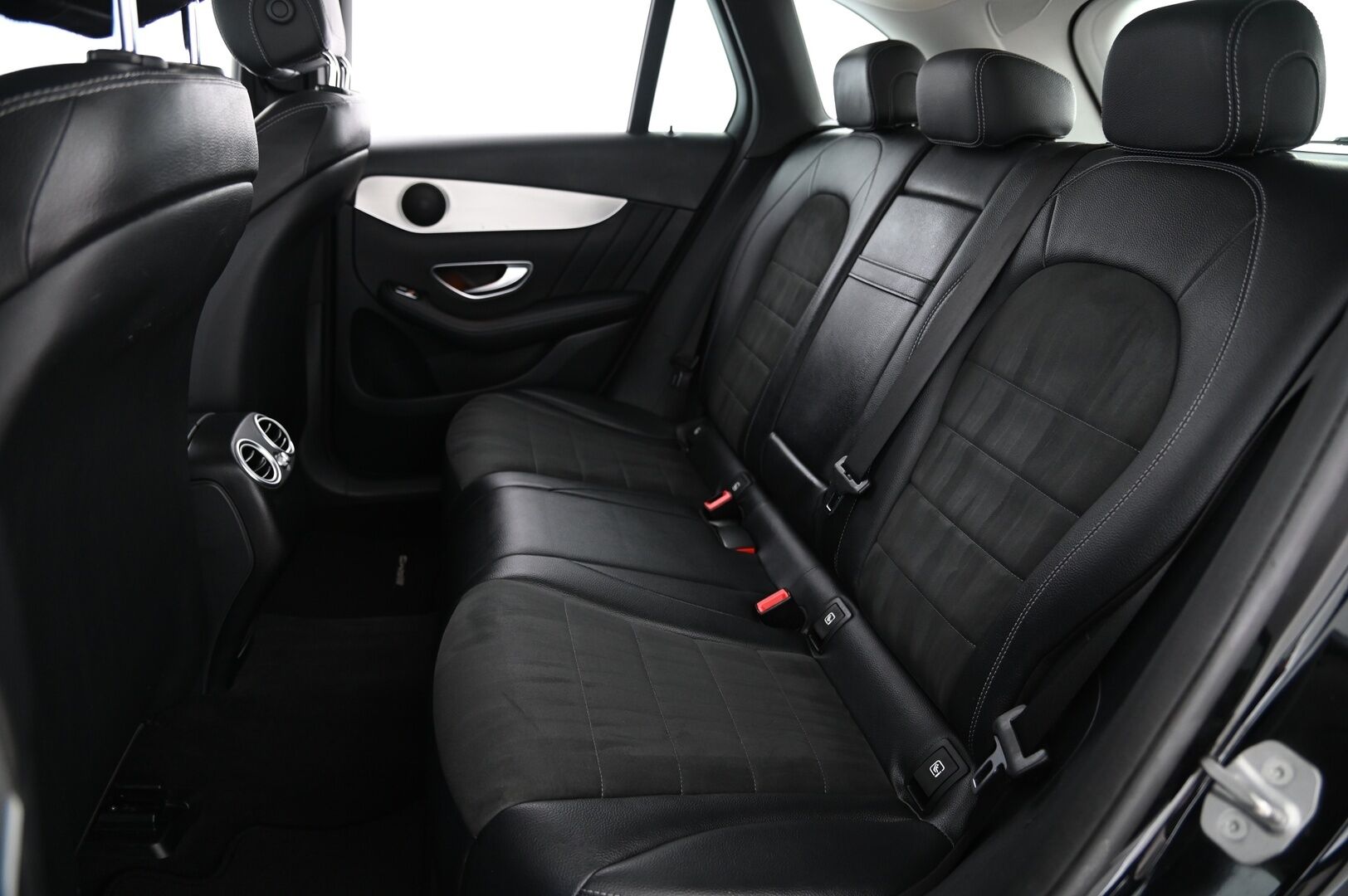 Mercedes-Benz GLC 2017 350 e 4Matic A Premium Business AMG*DTR+ / Ambinet / Blis* - *Suomi-auto / 2x renkaat ja vanteet*