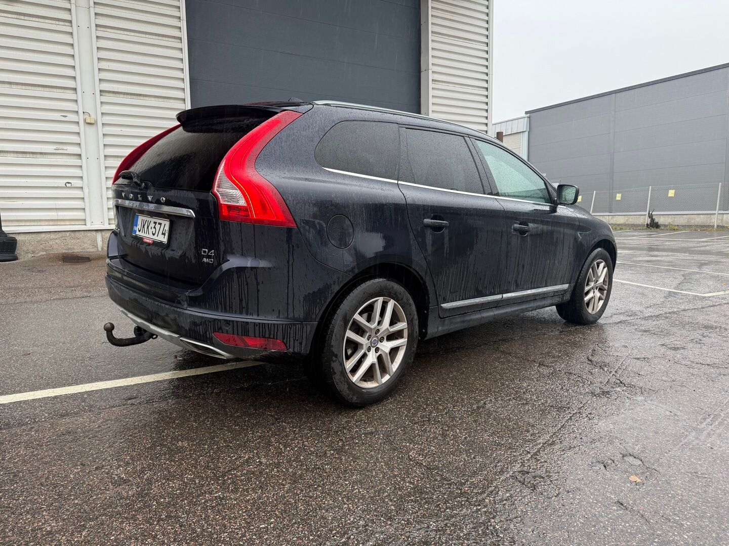 Volvo XC60 2017 D4 AWD Business Classic Summum aut - Suomiauto | Webasto | ACC | Vetokoukku | Nahkasisusta | Muistipenkki | Peruutuskamera | Ratinlämmitys | Supervarusteet | Jakopää juuri tehty!