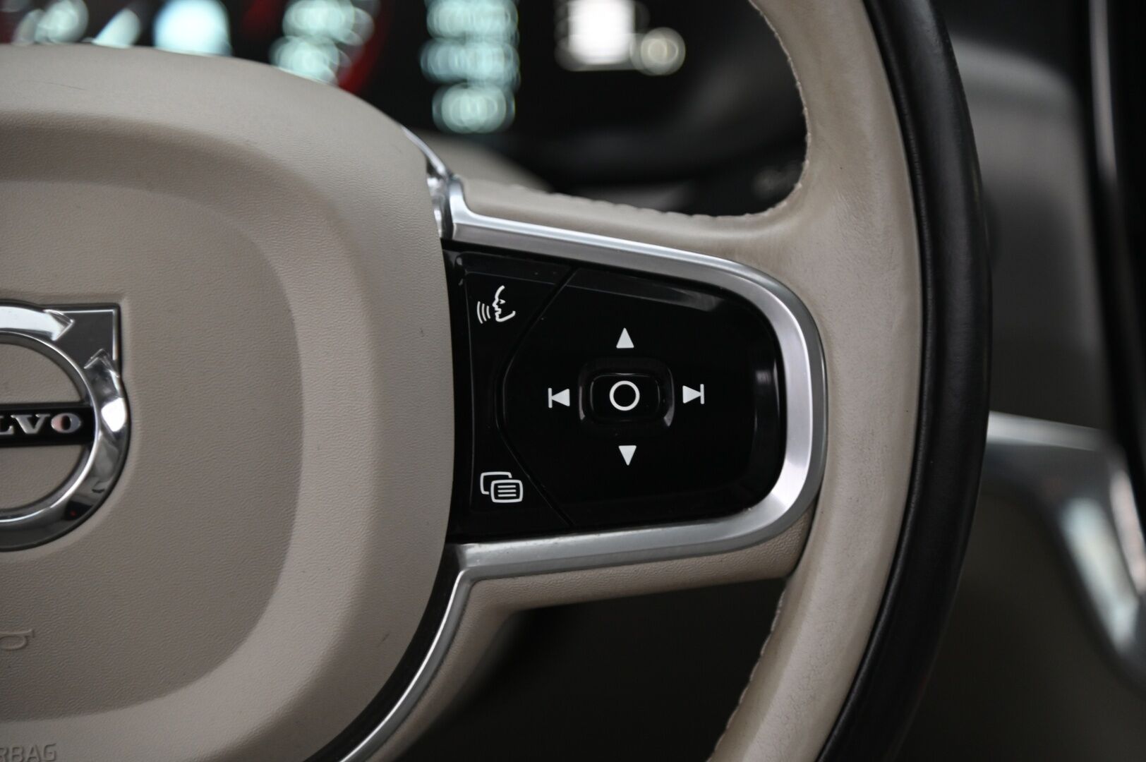 Volvo S90 2017 D3 Business aut *Webasto / Navi / Apple&Android Auto* - *Suomi-auto / Ei AdBlue järjestelmää / 2x renkaat ja vanteet*