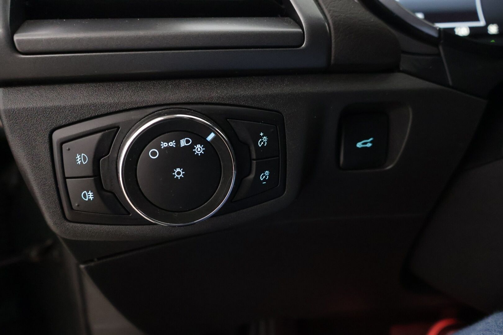 Ford Mondeo 2016 2,0 TDCi 180hv PowerShift Titanium Wagon - 3,99 % KORKOTARJOUS TÄHÄN AUTOON - 31.5. ASTI! - * Avaimeton ovien avaus / LED /  Sähkökontti / Muistipenkki / Läm.Tuulilasi *