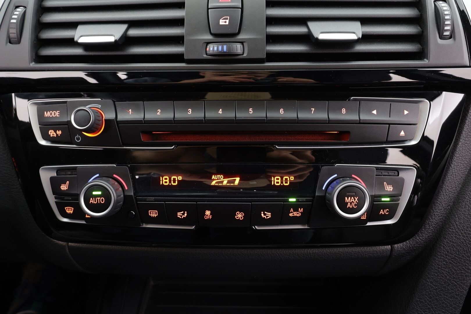 BMW 320 Gran Turismo 2017 F34 Gran Turismo 320i A xDrive Business Exclusive Edition M Sport * LED / P.tutkat / Sportpenkki Muistilla / Navi * - HUD / Vakkari / Bluetooth / Suomi-auto / Kahdet renkaat - HULLU BLACKWEEK KORKOTARJOUS 2,49%