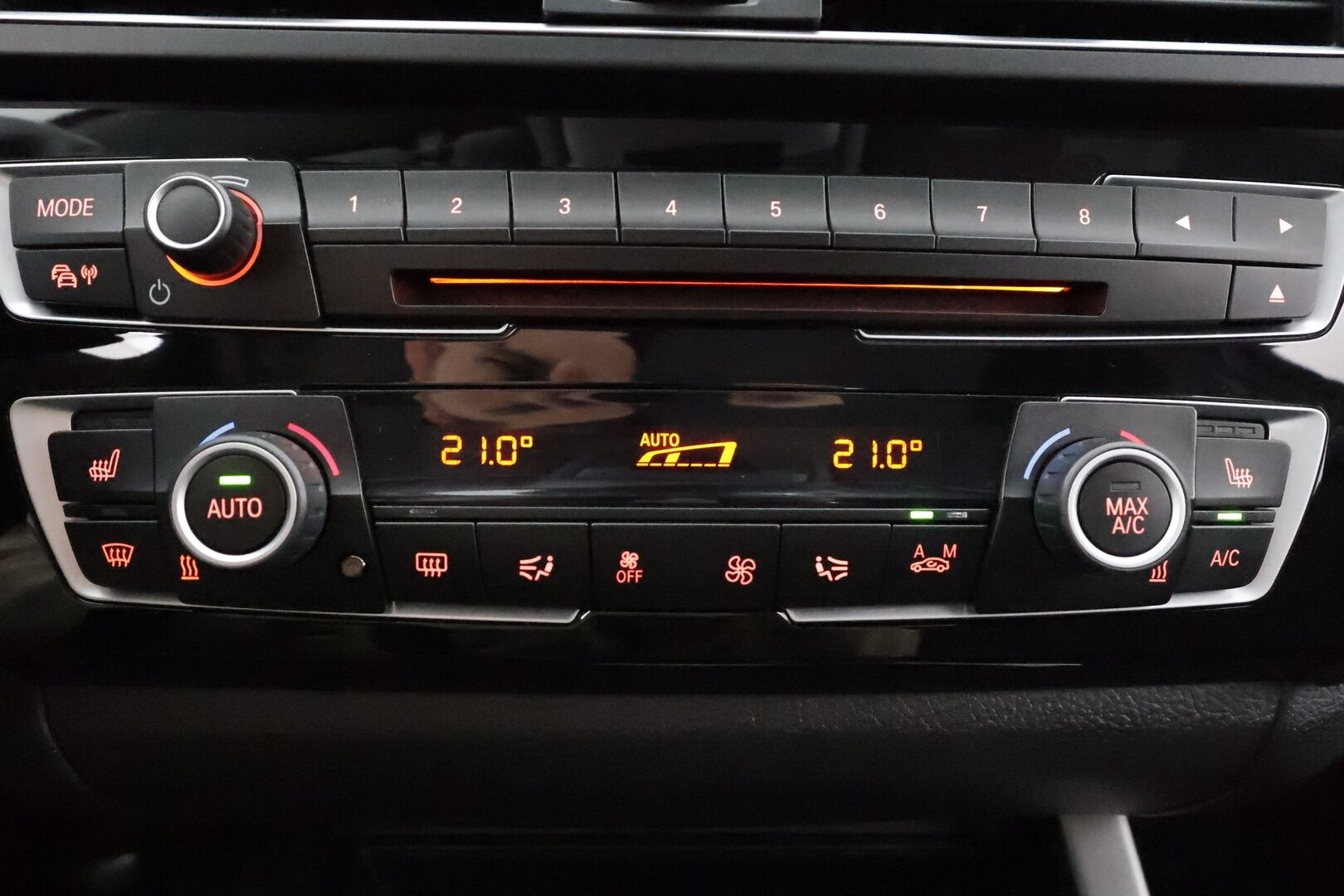 BMW 118 2017 F20 Hatchback 118i A Business * Suomi-auto / Vakkari / P.tutka / LED / Lohkolämmitin * - Kahdet renkaat aluvanteilla - Osta nyt, maksa vasta ensi vuonna