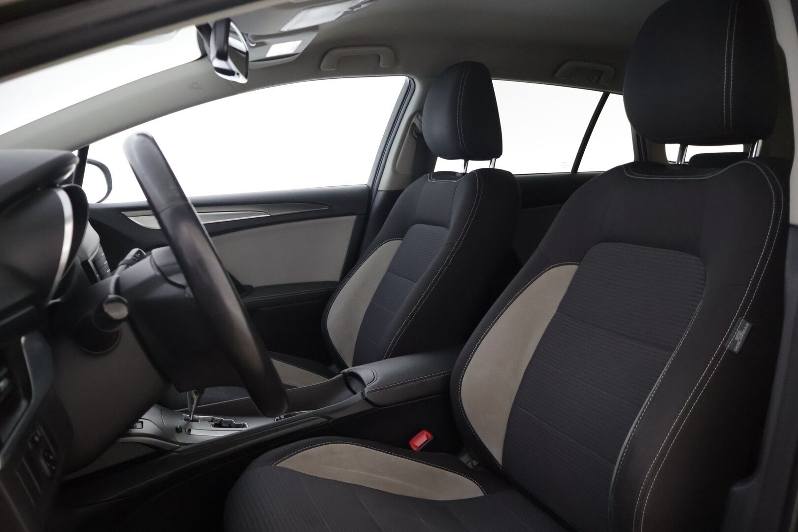 Toyota Avensis 2017 Touring Sports 1,8 Valvematic Edition Business Multidrive S - | Suomi-Auto | Peruutuskamera | Vetokoukku | Navi | Lämmitettävä tuulilasi | Kaistavahti | Törmäysvaroitin |