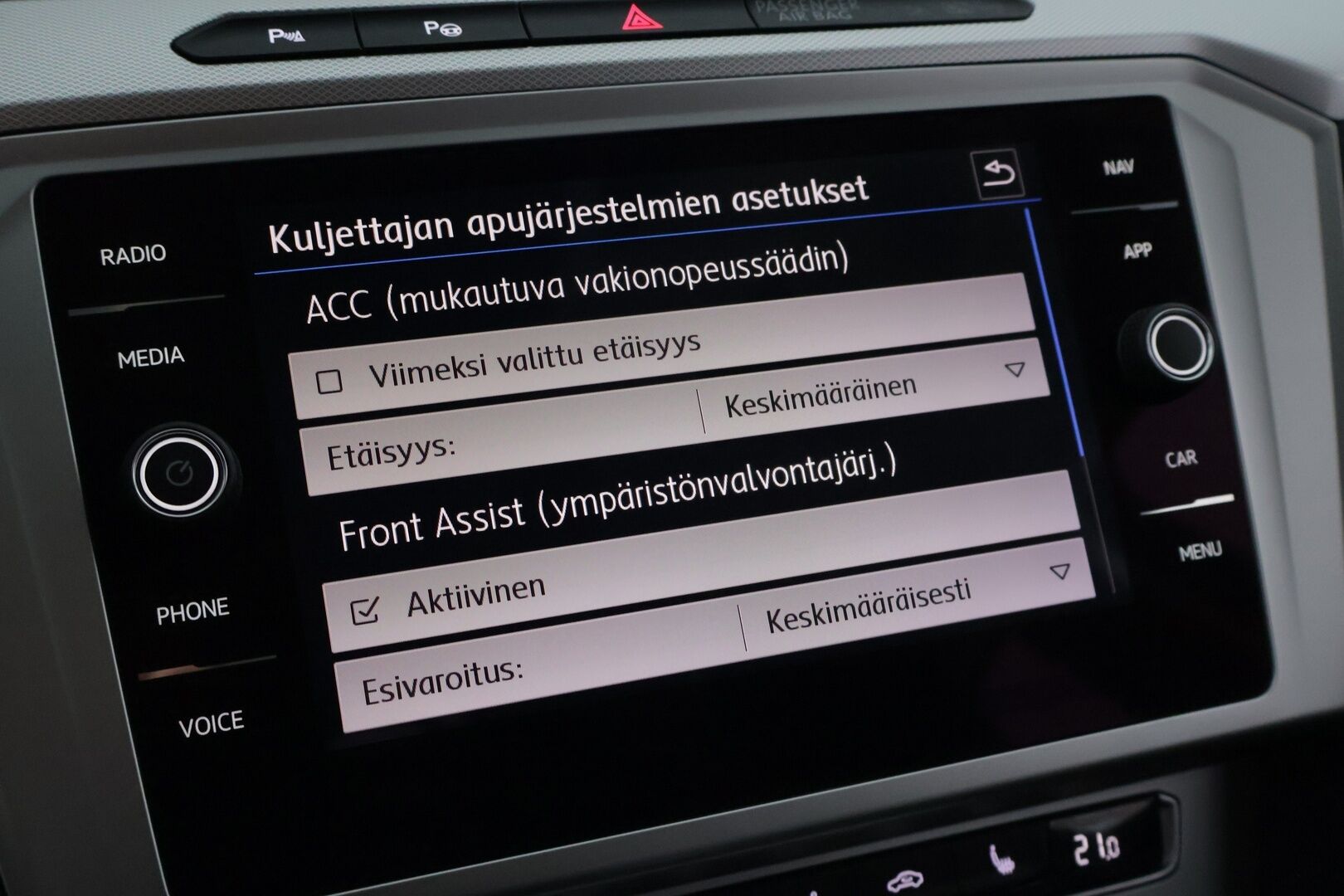 Volkswagen Passat 2018 Variant Comfortline 2,0 TDI 110 kW (150 hv) DSG-automaatti - Juuri Katsastettu! | Juuri Huollettu! | Suomi-auto | ACC | Webasto | Vetokoukku | Navi | LED | ErgoComfort | CarPlay | 2x Renkaat