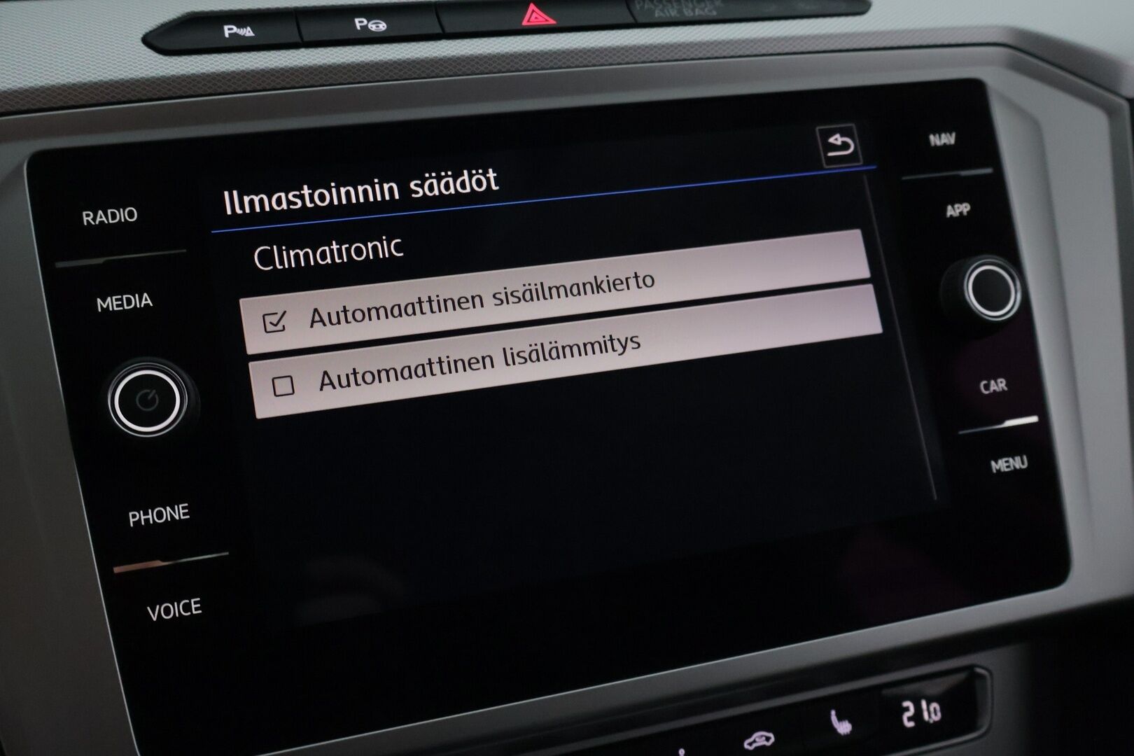 Volkswagen Passat 2018 Variant Comfortline 2,0 TDI 110 kW (150 hv) DSG-automaatti - Juuri Katsastettu! | Juuri Huollettu! | Suomi-auto | ACC | Webasto | Vetokoukku | Navi | LED | ErgoComfort | CarPlay | 2x Renkaat