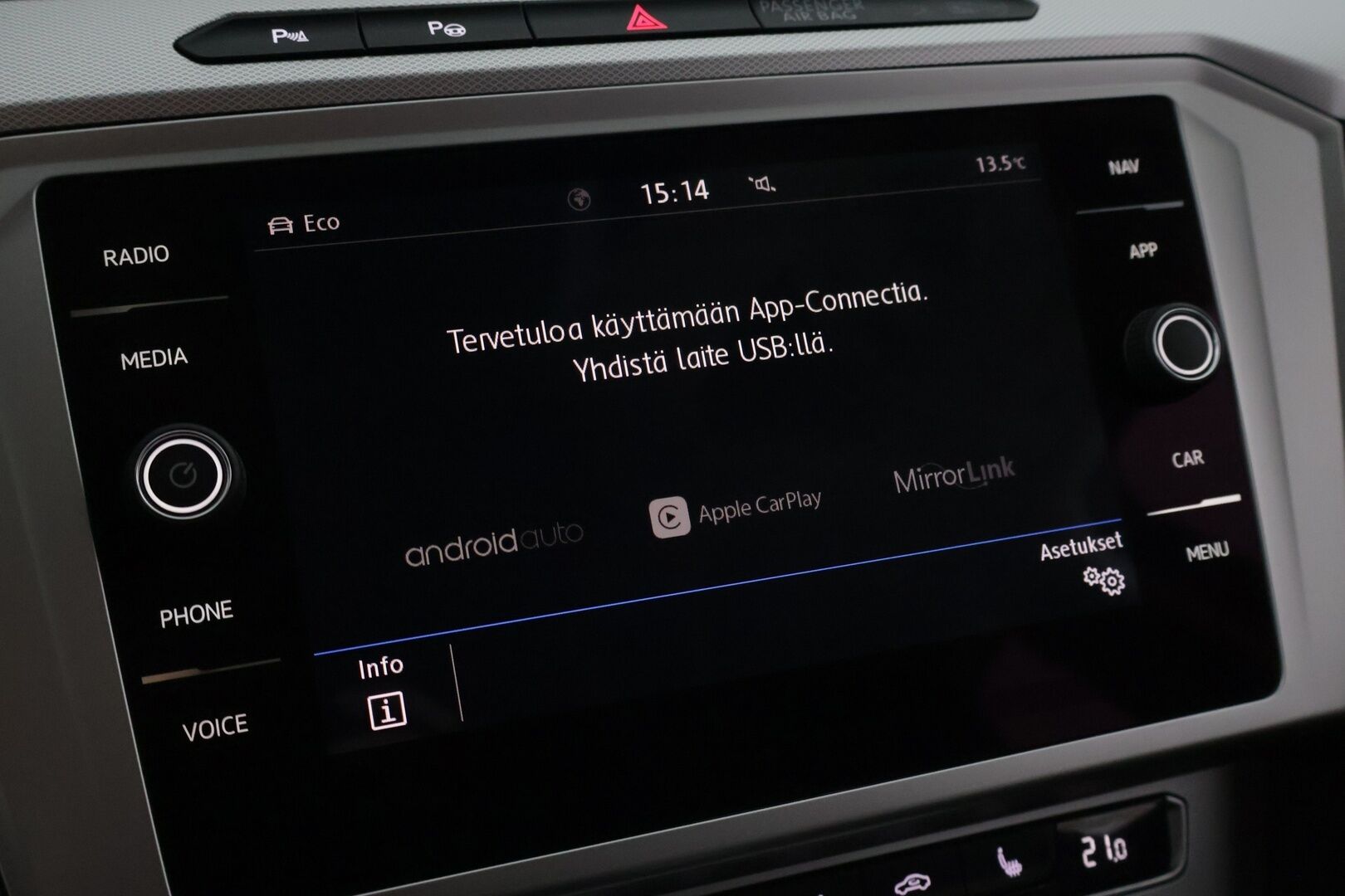 Volkswagen Passat 2018 Variant Comfortline 2,0 TDI 110 kW (150 hv) DSG-automaatti - Juuri Katsastettu! | Juuri Huollettu! | Suomi-auto | ACC | Webasto | Vetokoukku | Navi | LED | ErgoComfort | CarPlay | 2x Renkaat