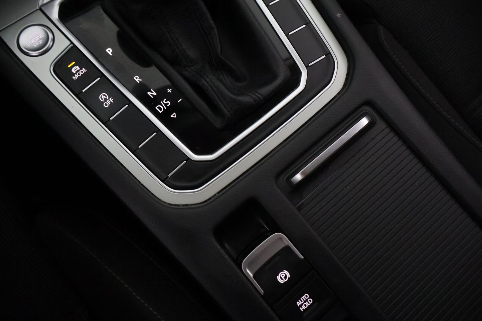 Volkswagen Passat 2018 Variant Comfortline 2,0 TDI 110 kW (150 hv) DSG-automaatti - Juuri Katsastettu! | Juuri Huollettu! | Suomi-auto | ACC | Webasto | Vetokoukku | Navi | LED | ErgoComfort | CarPlay | 2x Renkaat