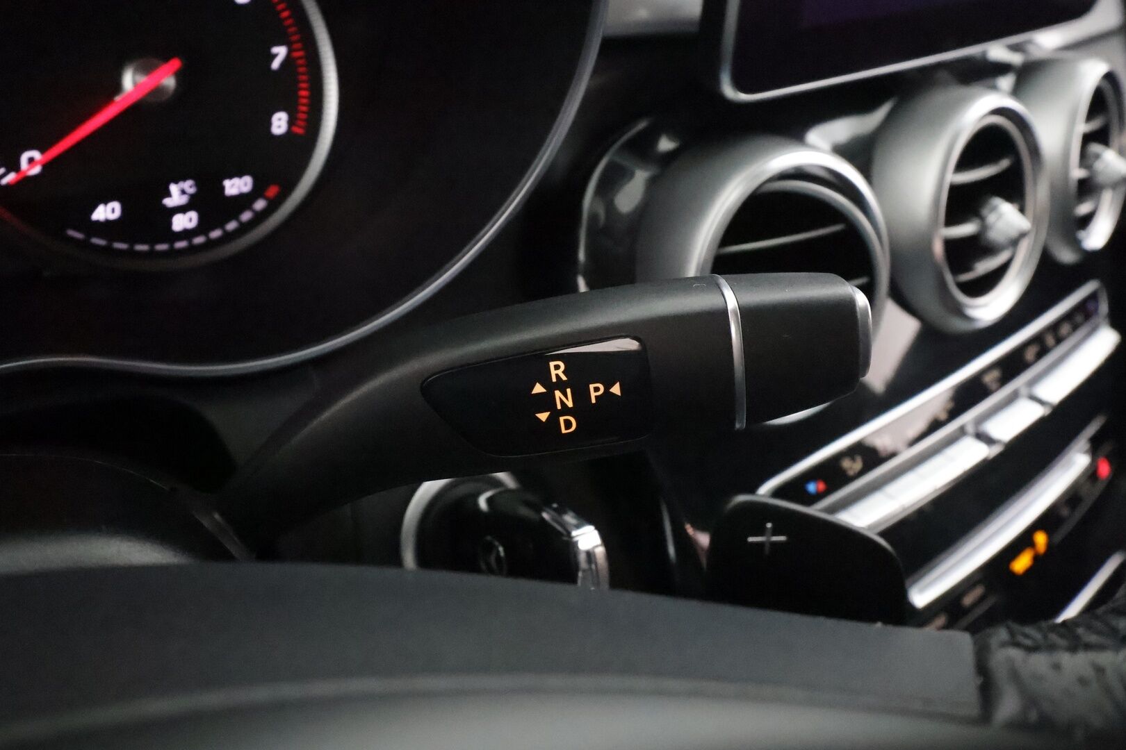 Mercedes-Benz C 2017 200 Coupé 4Matic A * Webasto / Vakkari / ILS-LED / Muistipenkit / Navi / Puolinahat * - Suomi-auto / Kahdet renkaat aluvanteilla