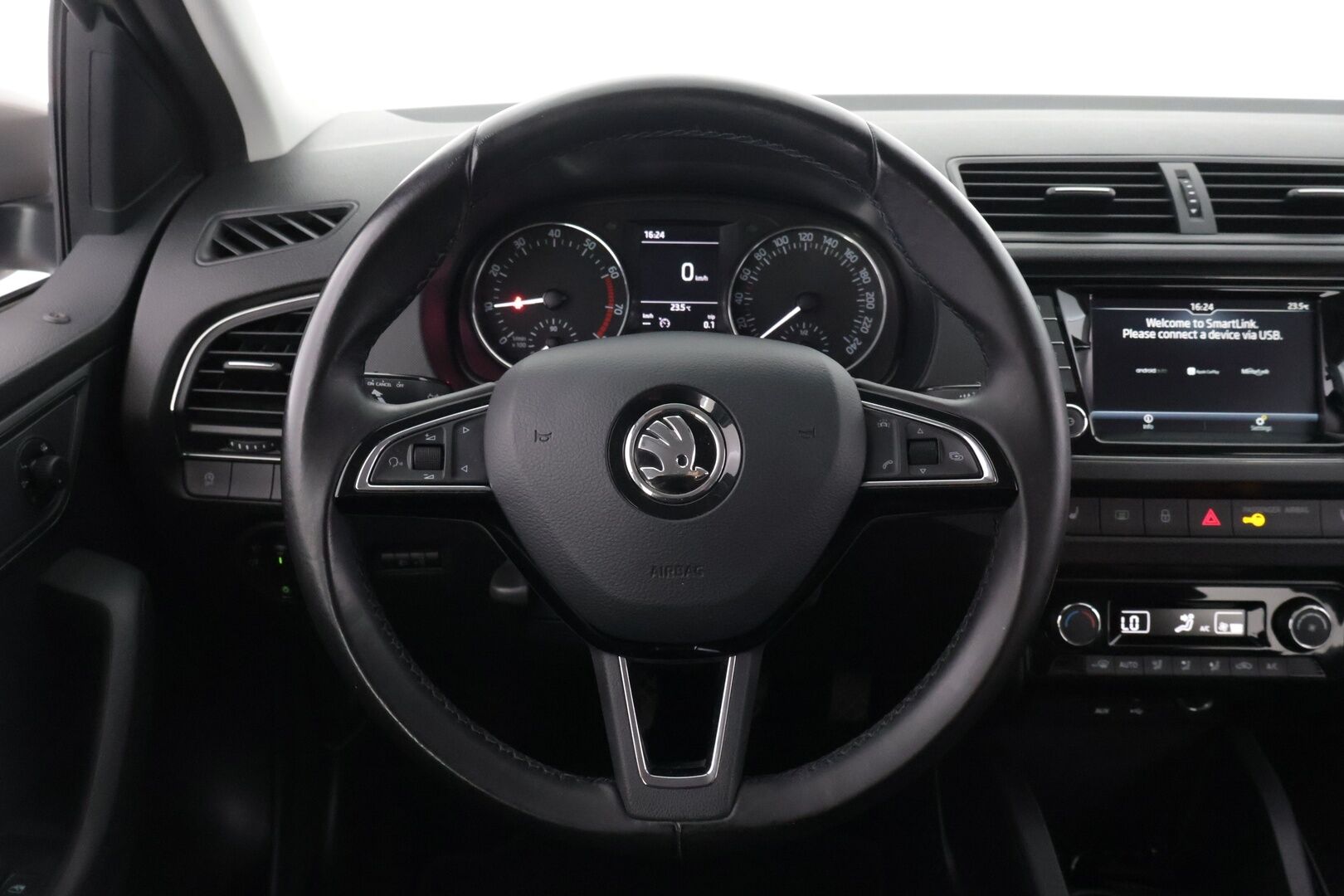 Skoda Fabia 2018 Combi 1,0 TSI 95 Style *KeyLessGo / P-tutkat / Vakkari / AppleCarPlay / Lohkolämmitin / Ilmastointi* - Hyvin varusteltu Fabia!