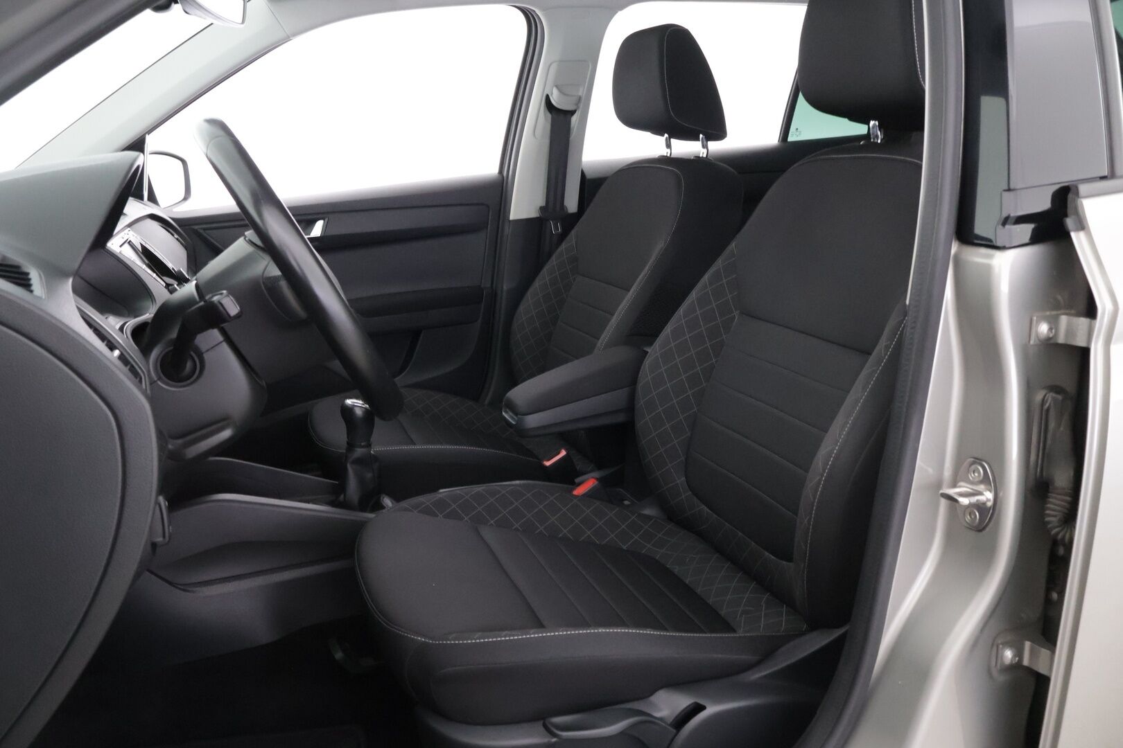 Skoda Fabia 2018 Combi 1,0 TSI 95 Style *KeyLessGo / P-tutkat / Vakkari / AppleCarPlay / Lohkolämmitin / Ilmastointi* - Hyvin varusteltu Fabia!