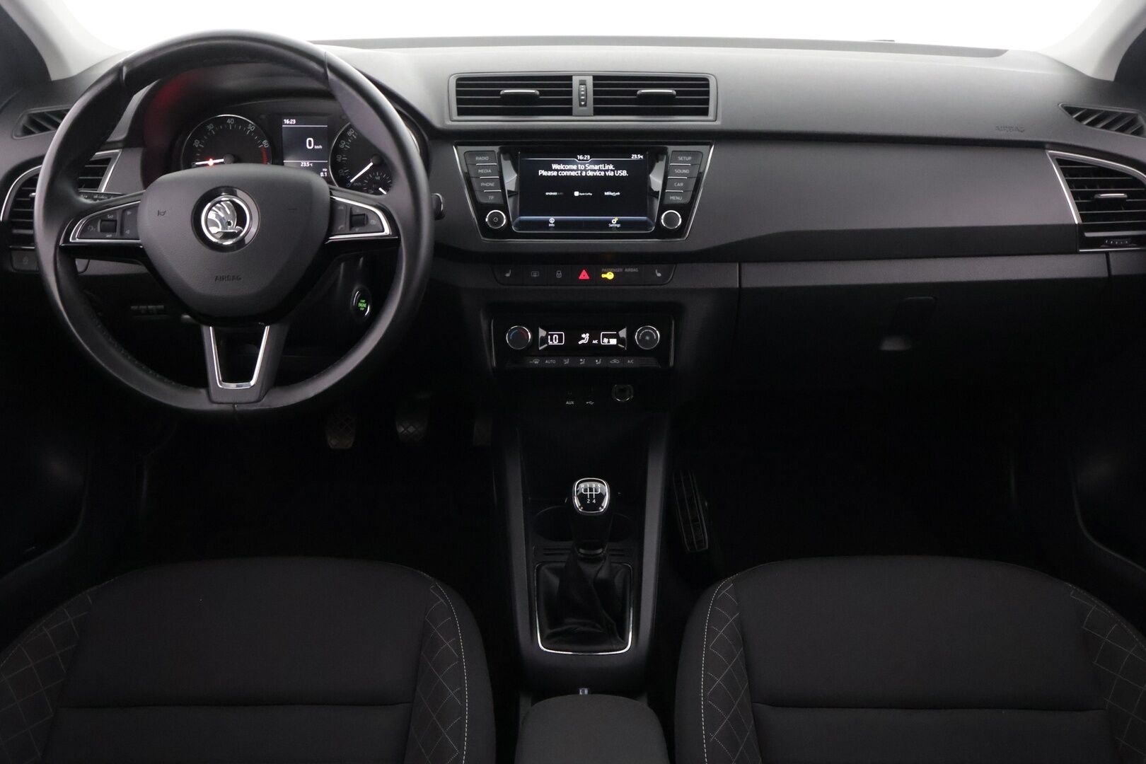Skoda Fabia 2018 Combi 1,0 TSI 95 Style *KeyLessGo / P-tutkat / Vakkari / AppleCarPlay / Lohkolämmitin / Ilmastointi* - Hyvin varusteltu Fabia!