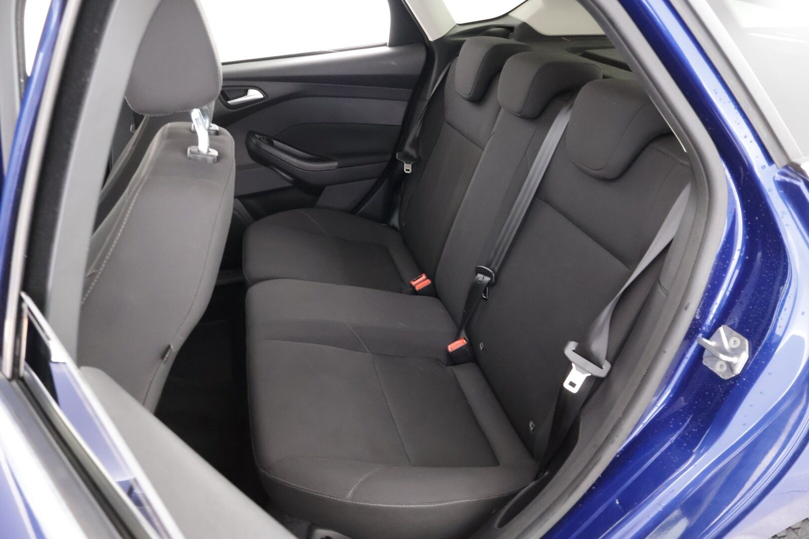 Ford Focus 2017 1,0 EcoBoost 125 hv Start/Stop M6 Edition 5-ovinen - YritysOutlet - Myydään vain yrityksille - 1,0 EcoBoost 125 hv Start/Stop M6 Edition 5-ovinen