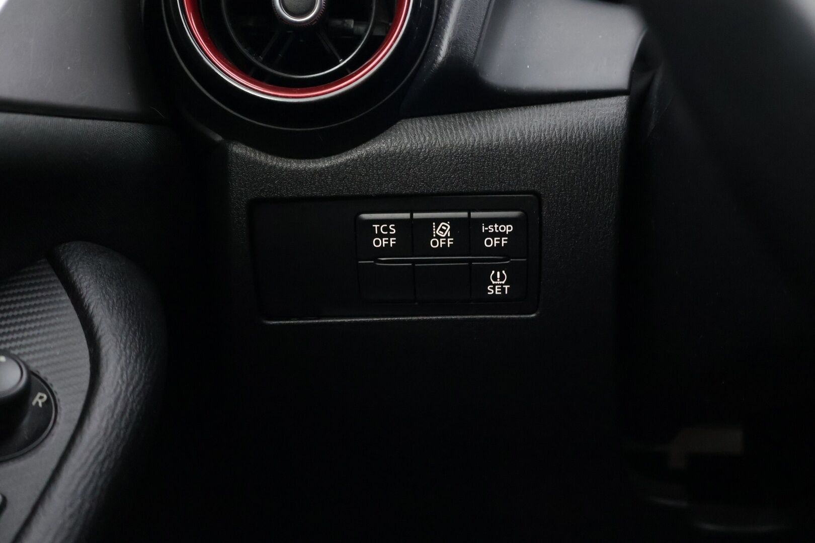 Mazda CX-3 2017 2,0 (120 hv) SKYACTIV-G Premium Plus 6MT EL3 - | Vakkari | Peruutuskamera | Avaimeton käynnistys | Kaistavahti | Ratinlämmitin | Suomi-auto | Lohkolämmitin + S.lämmitin |