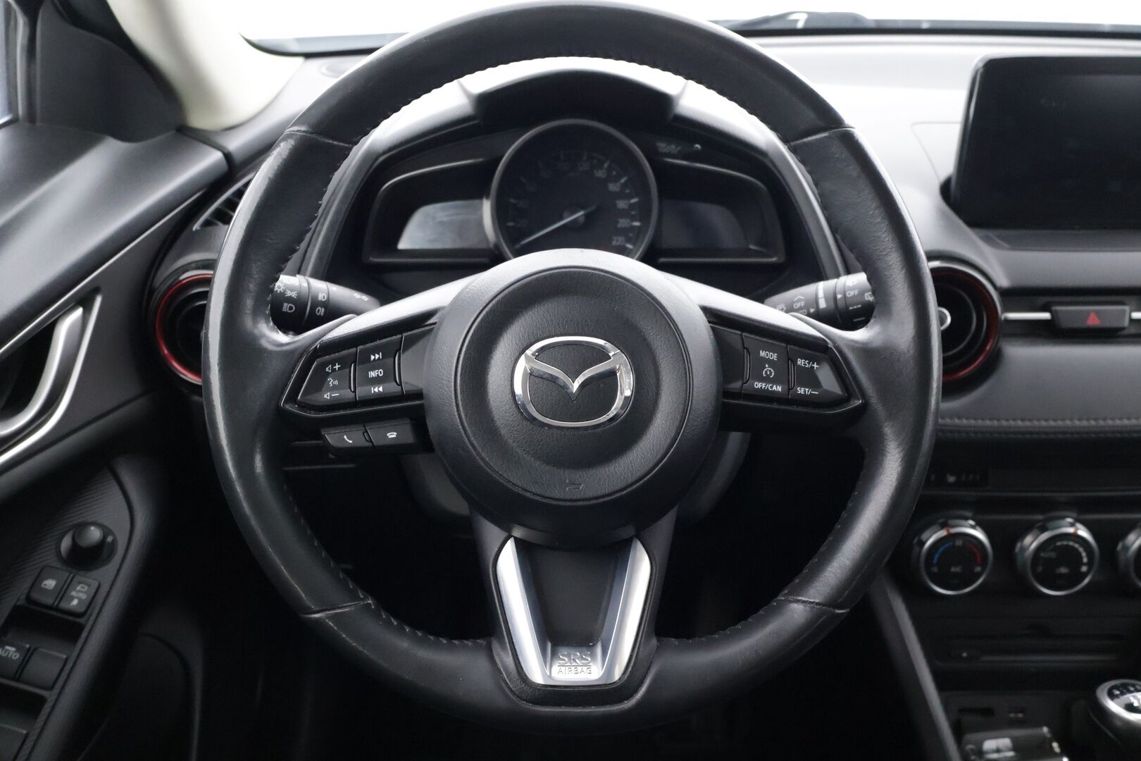 Mazda CX-3 2017 2,0 (120 hv) SKYACTIV-G Premium Plus 6MT EL3 - | Vakkari | Peruutuskamera | Avaimeton käynnistys | Kaistavahti | Ratinlämmitin | Suomi-auto | Lohkolämmitin + S.lämmitin |