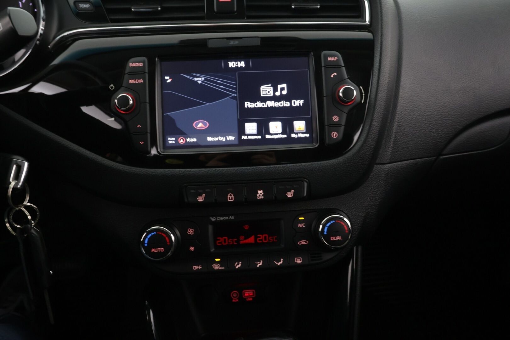 Kia cee'd 2017 1,6 EX SW DCT A/T / Vakkari / P-kamera / Lohko+sisälämmitin / Apple&Android / Koukku / Ratinlämmitin / Navi - Suomi-auto / Merkkihuollettu / 2x Aluvanteet / Uudenveroiset nastat, sekä kesärenkaat!