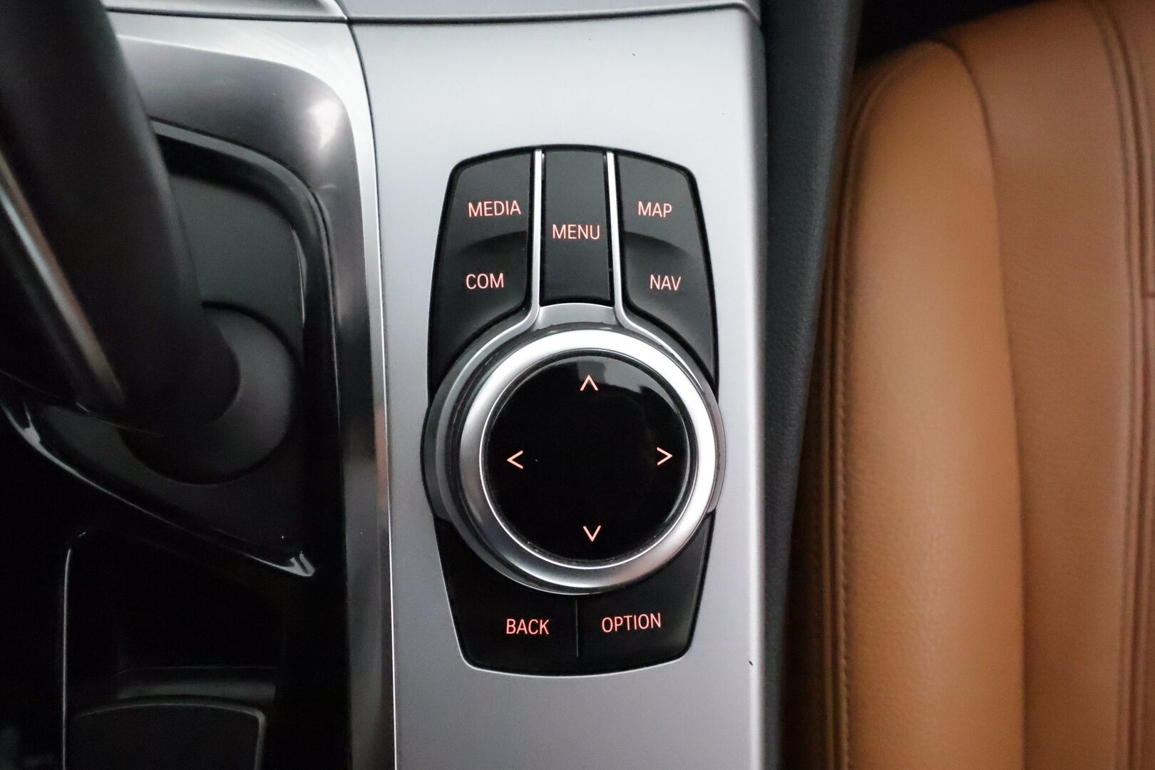 BMW 520 2017 G30 Sedan 520d A Business Comfort **LED / ACC / P.kamera / Sisätilanlämmitin / Konjakki Nahat / HiFI / Kaistavahti** - 2-om Suomi-auto / Kahdet Renkaat / Merkkihuollettu! - HULLUT JOULUT KORKOTARJOUS 2,49% 