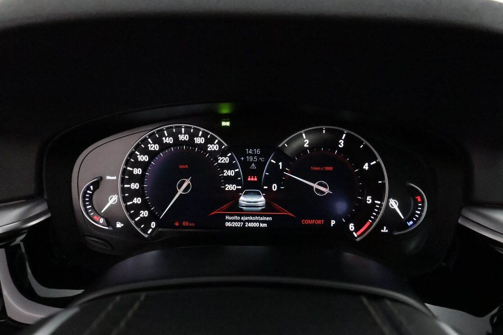 BMW 520 2017 G30 Sedan 520d A Business Comfort **LED / ACC / P.kamera / Sisätilanlämmitin / Konjakki Nahat / HiFI / Kaistavahti** - 2-om Suomi-auto / Kahdet Renkaat / Merkkihuollettu!