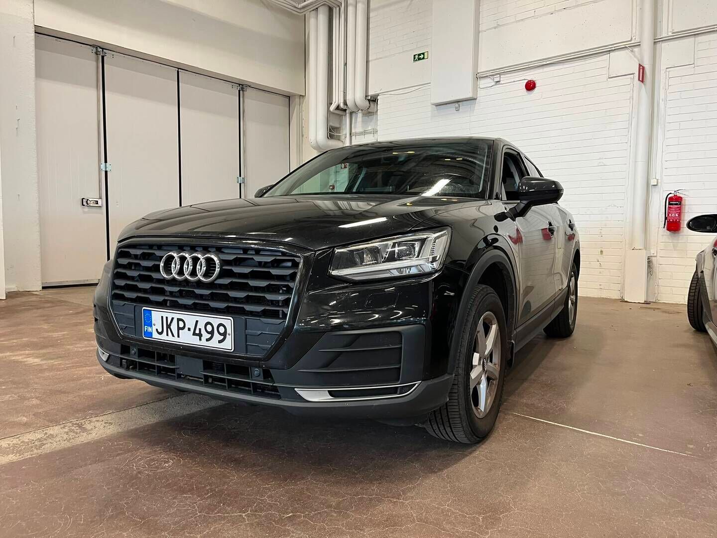 Audi Q2 2017 Business 1,0 TFSI 85 kW S tronic ultra - Juuri Tullut & Huollettu! | ACC | Lohko + Sisäp. | Tutkat | Keyless | LED | Suomi-auto | Bluetooth | 2X Renkaat & Aluvanteet |