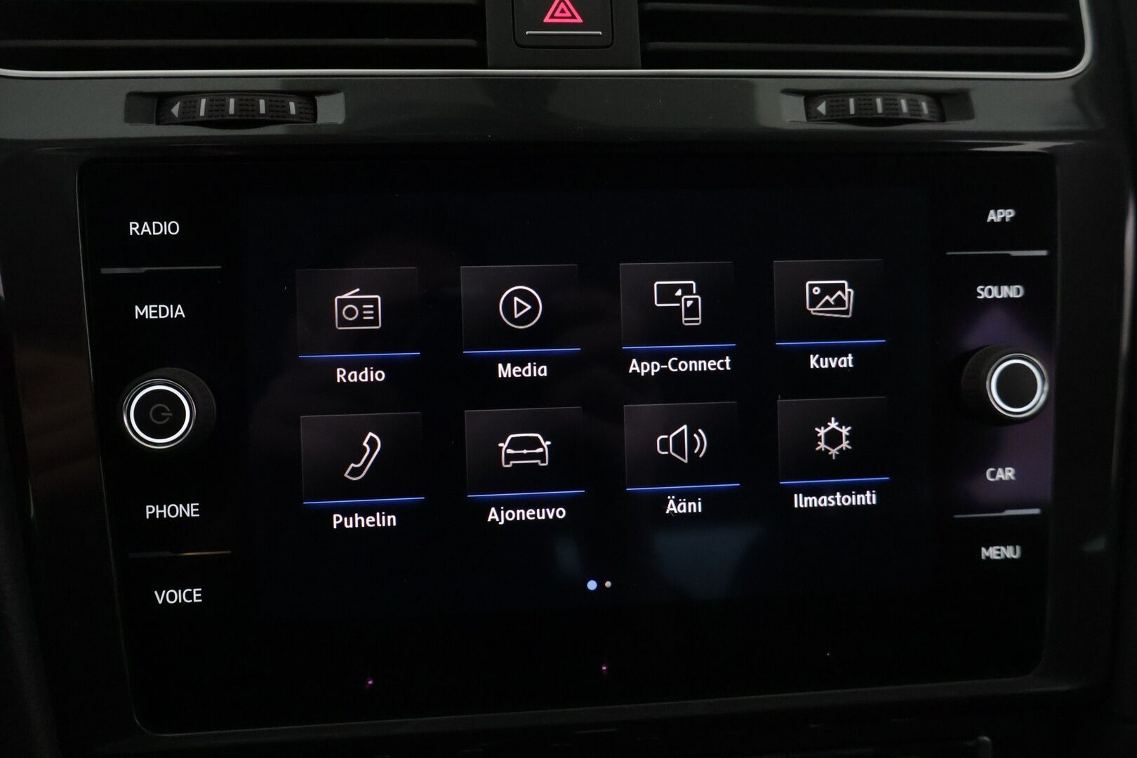 Volkswagen Golf 2017 Comfortline 1,0 TSI 81 kW (110 hv) DSG *Facelift / ACC / P-Kamera / Tutkat / Apple&Android * - *Suomi-auto / Taloudellinen ja mukava käyttis / Jakohihna vaihdettu 07/24 *