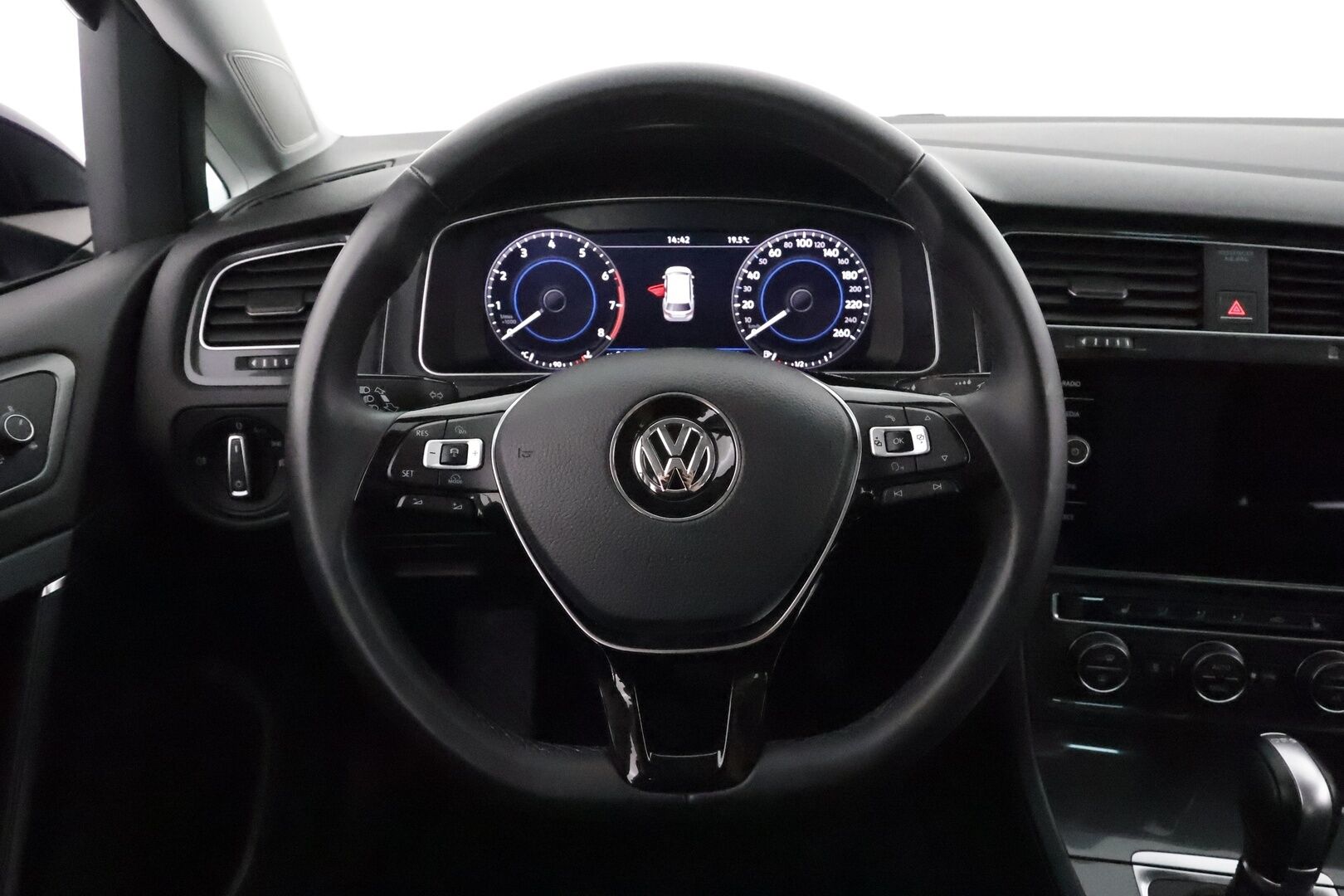 Volkswagen Golf 2018 Variant Comfortline 1,4 TSI (125 hv) DSG **Adapt.vakkari / Digimittaristo / P.kamera / Apple&Android / Webasto** - Suomi-auto / Kahdet renkaat aluvanteilla