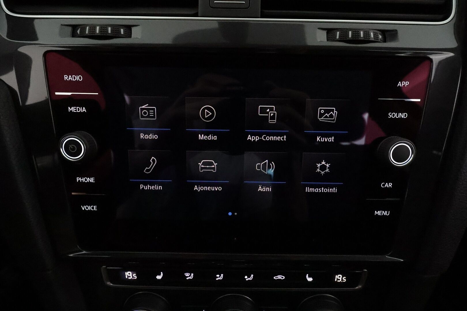 Volkswagen Golf 2018 Variant Comfortline 1,4 TSI (125 hv) DSG **Adapt.vakkari / Digimittaristo / P.kamera / Apple&Android / Webasto** - Suomi-auto / Kahdet renkaat aluvanteilla