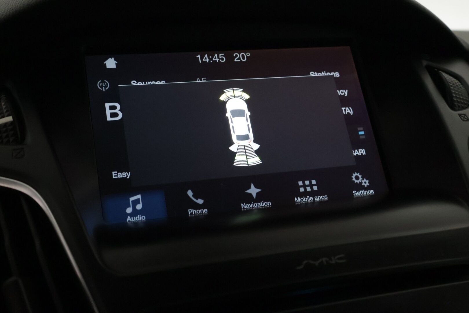 Ford Focus 2018 1,0 EcoBoost 125 hv Start/Stop M6 ST-Line **Navi / Android ja apple auto / Vakkari / Tutkat / lohko** - Kahdet renkaat aluilla / Huoltokirja
