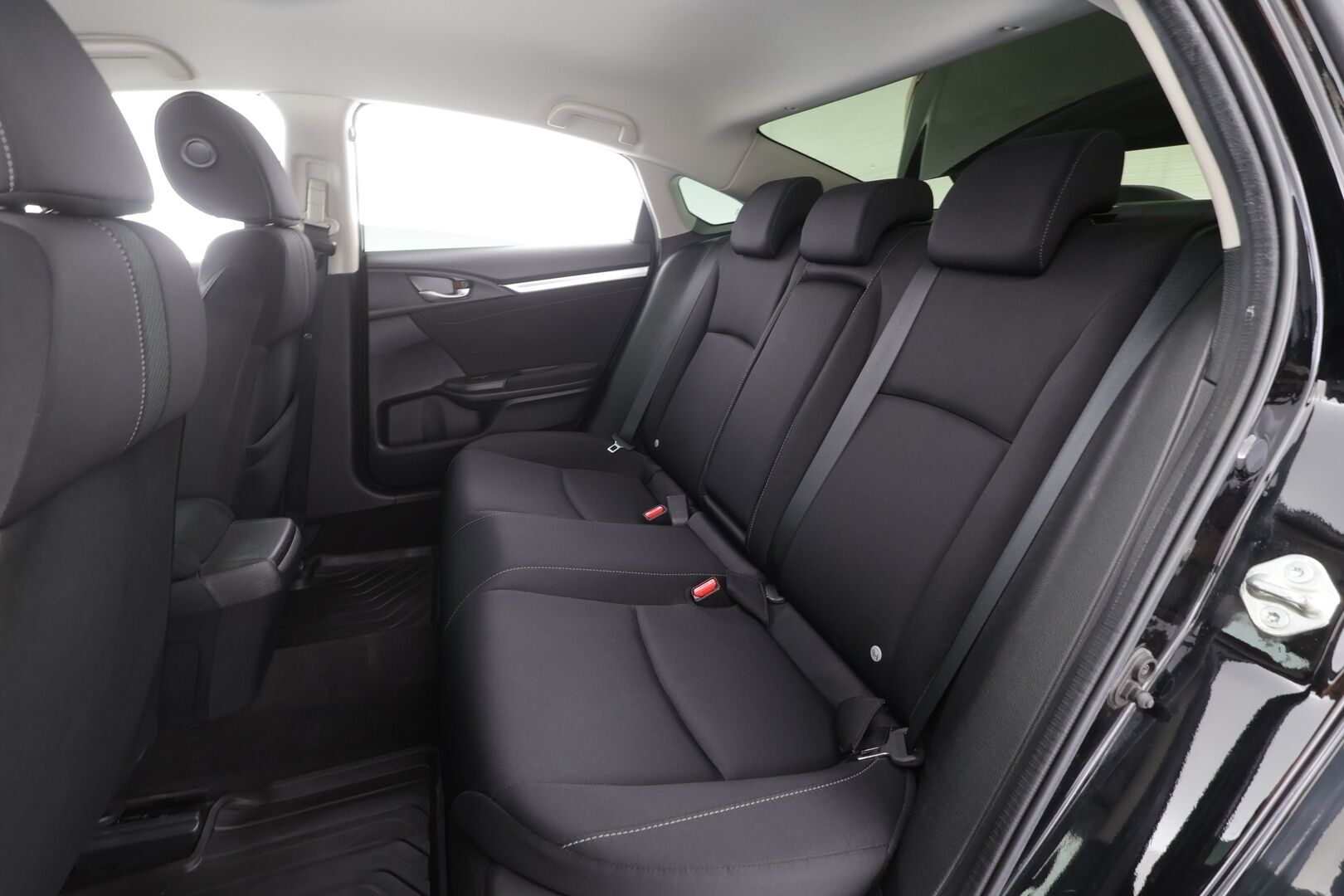 Honda Civic 2018 Sedan 182 hv Sport AT - | ACC | P.Kamera | Lohkolämmitin | Navi | Kaistavahti | Apple&Android | Suomi-auto | Kahdet renkaat | 