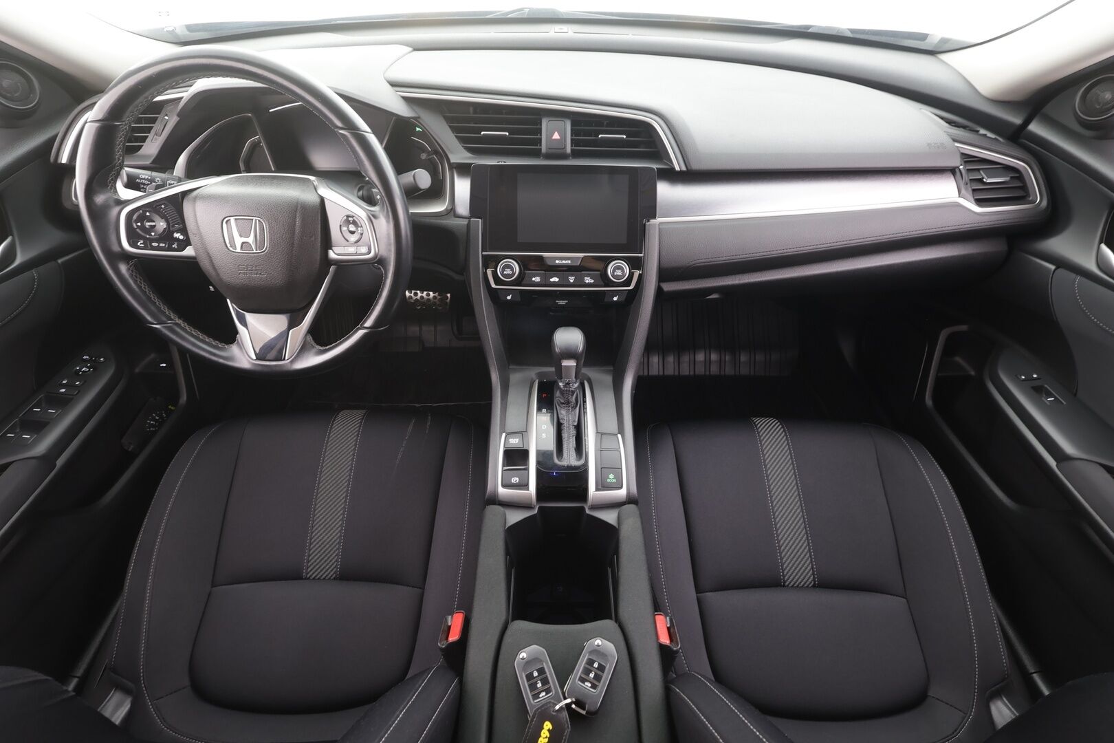 Honda Civic 2018 Sedan 182 hv Sport AT - | ACC | P.Kamera | Lohkolämmitin | Navi | Kaistavahti | Apple&Android | Suomi-auto | Kahdet renkaat | 