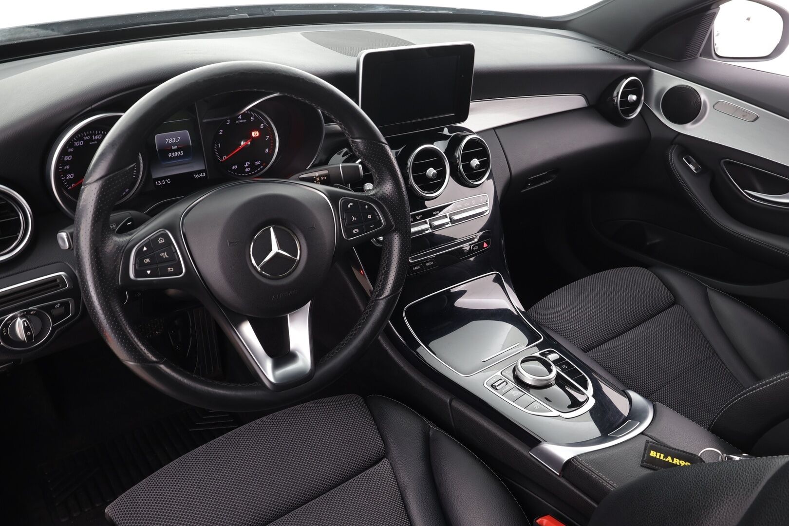 Mercedes-Benz C 2018 200 4Matic A Edition Avantgarde * Vakkari / Sportpenkit / ILS-LED / P.tutkat / Android / Bluetooth * - Suomi-auto / Kahdet renkaat - HULLUT BLACKWEEK JATKOT - KORKOTARJOUS 2,49%