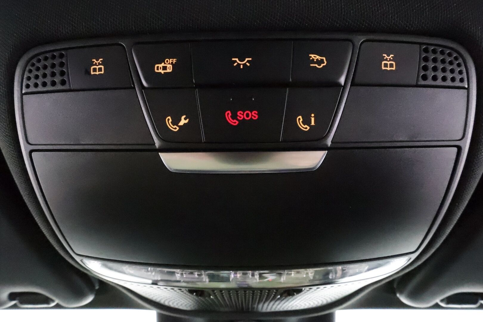 Mercedes-Benz C 2018 200 4Matic A Edition Avantgarde * Vakkari / Sportpenkit / ILS-LED / P.tutkat / Android / Bluetooth * - Suomi-auto / Kahdet renkaat - HULLUT BLACKWEEK JATKOT - KORKOTARJOUS 2,49%