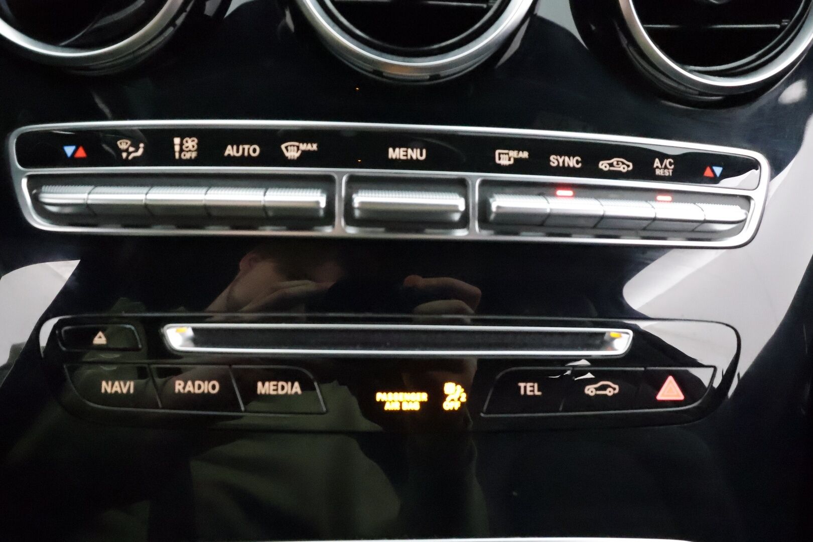 Mercedes-Benz C 2018 200 4Matic A Edition Avantgarde * Vakkari / Sportpenkit / ILS-LED / P.tutkat / Android / Bluetooth * - Suomi-auto / Kahdet renkaat - HULLUT BLACKWEEK JATKOT - KORKOTARJOUS 2,49%