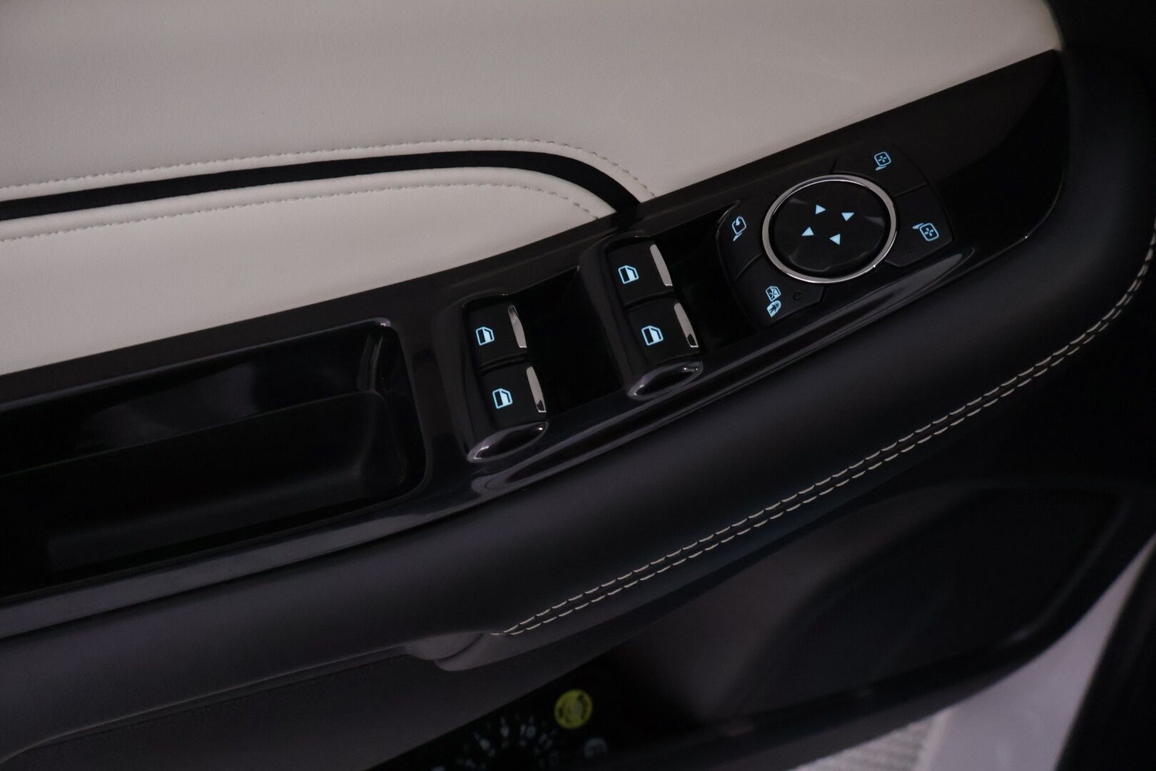 Ford Edge 2018 2,0 TDCi 210hv PowerShift A6 AWD Vignale 5D - | Muistipenkit | Panorama | Ilmastoidut etuistuimet | P. kamera | Webasto | Navi | Vetokoukku l